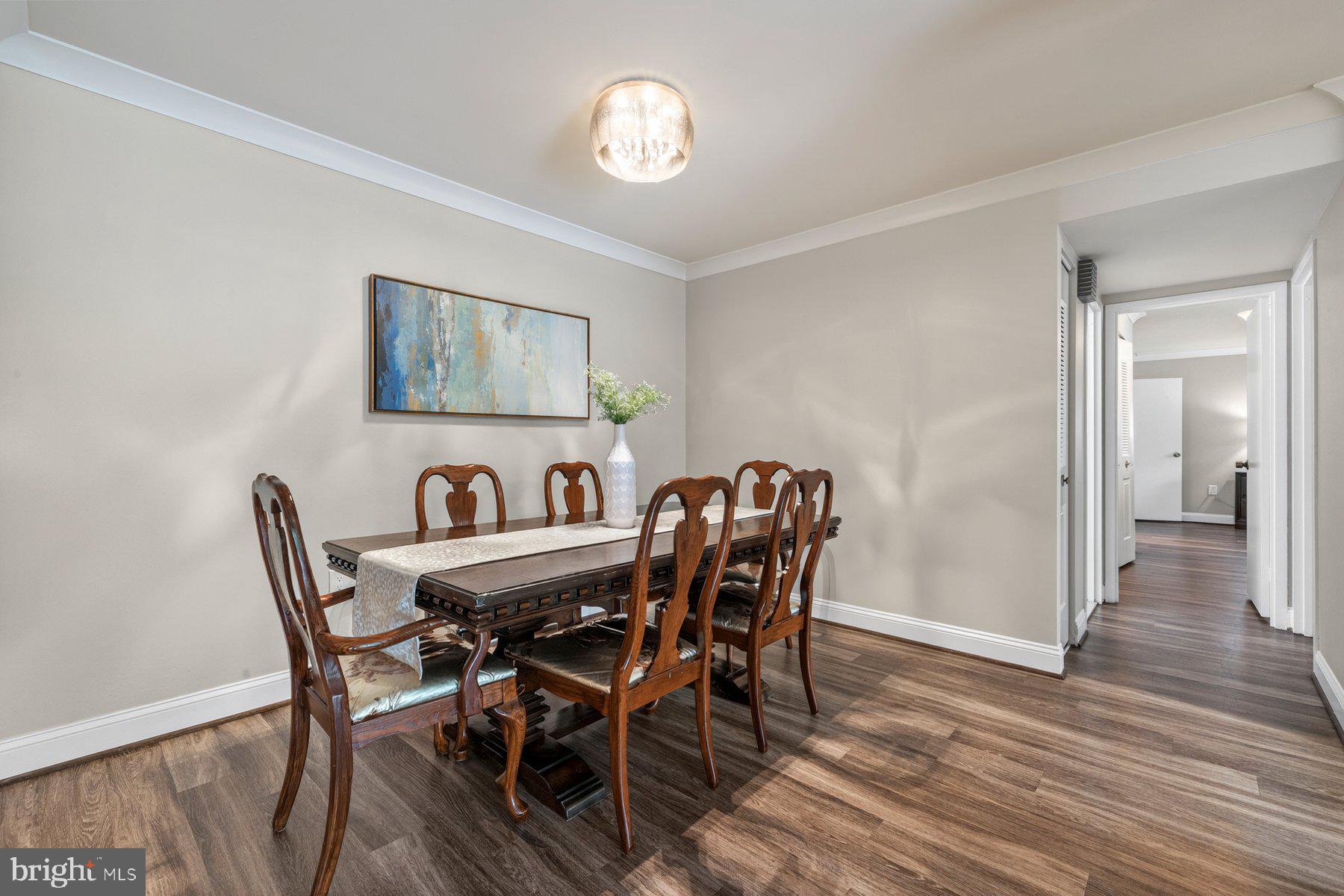 HYDE PARK - Residential