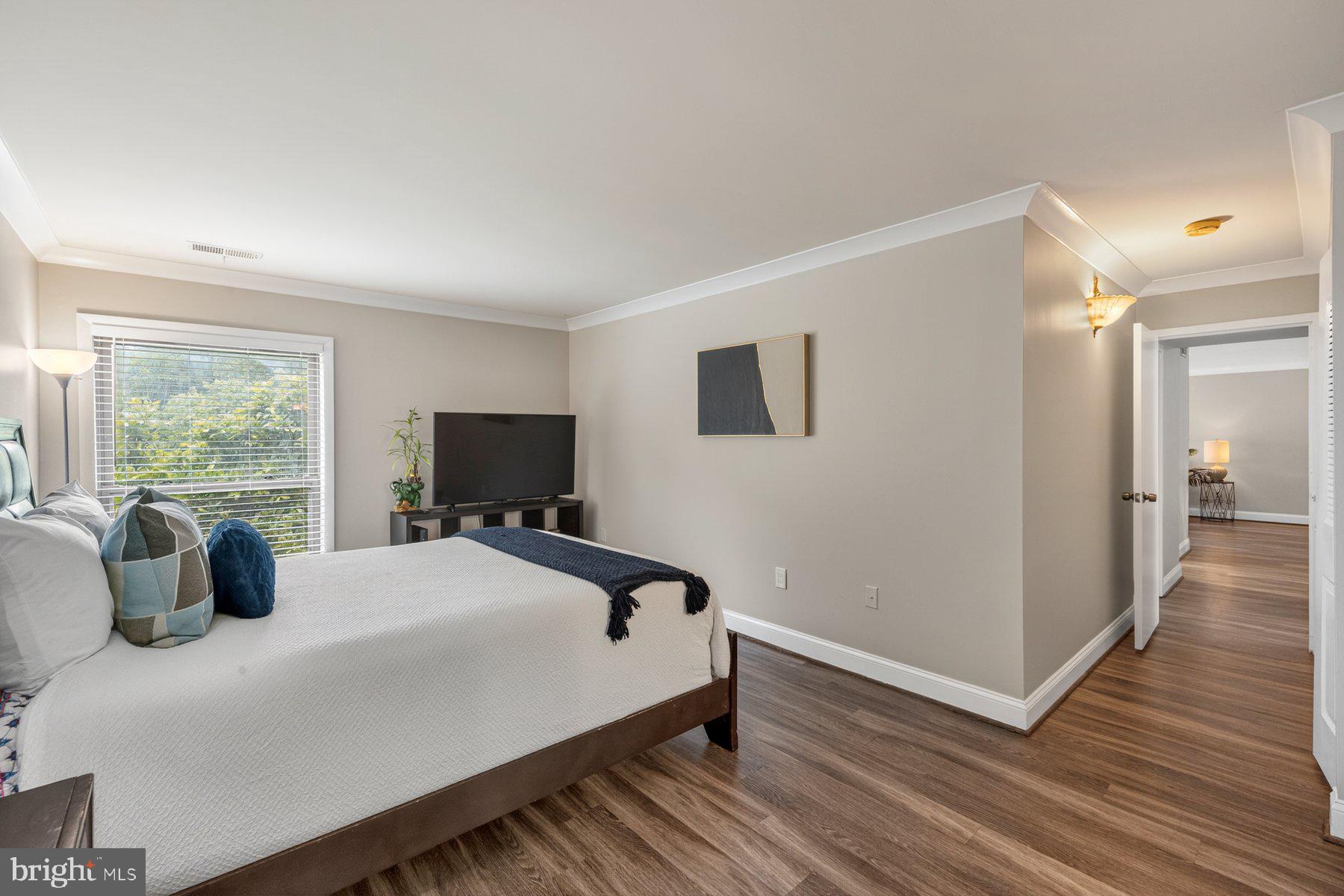 HYDE PARK - Residential