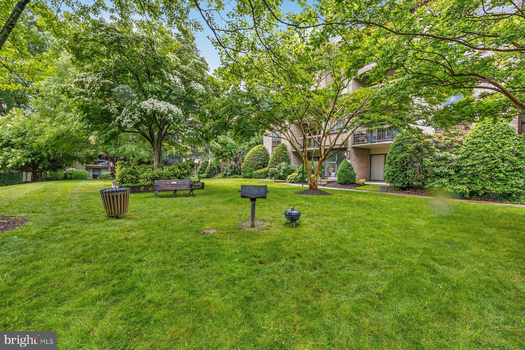 HYDE PARK - Residential