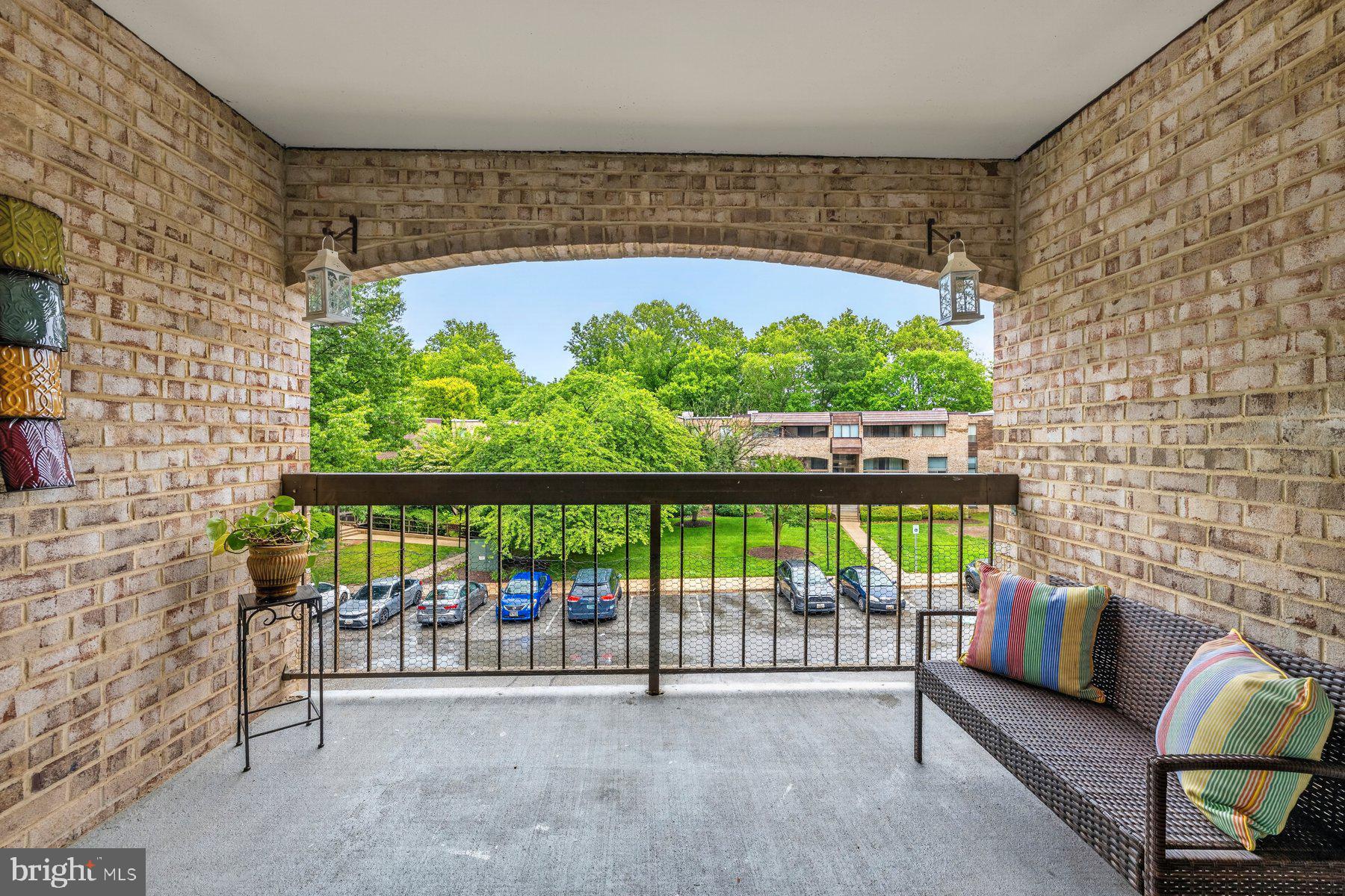 HYDE PARK - Residential