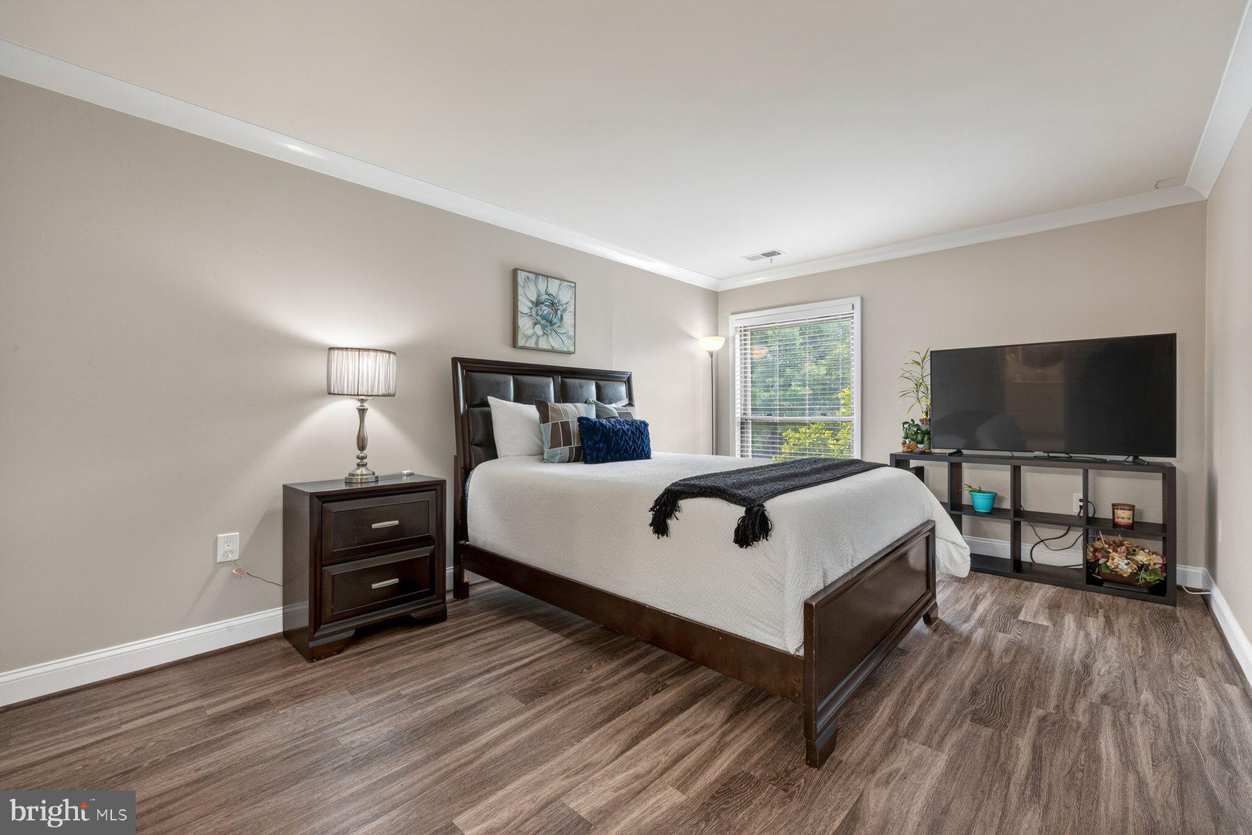 HYDE PARK - Residential