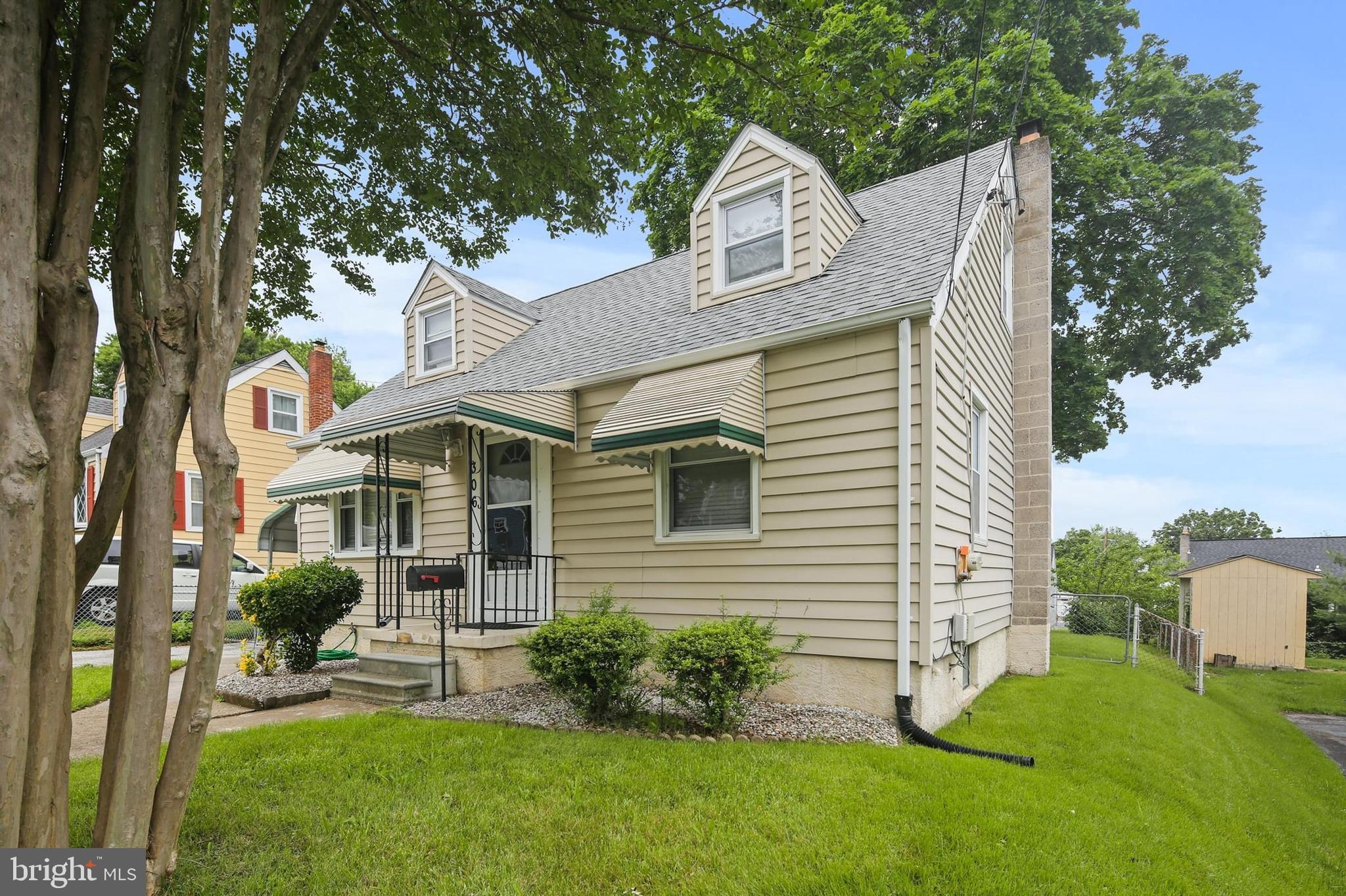 306 LINDA AVENUE