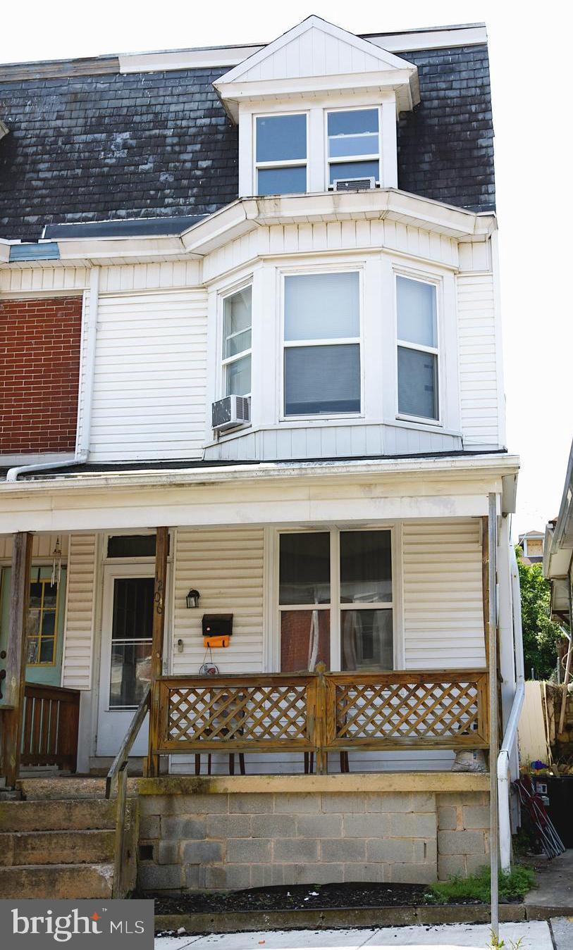 5 bed / 1.5 bath in West York Area Schools. A wonderful option for your next investment or for your own family to live here. Don't miss out on this incredible opportunity to own a spacious five-bedroom home.