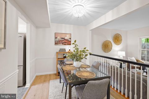 Photo of 17513 Sabrina Terrace, ROCKVILLE, MD 20855 (MLS # MDMC2199586)