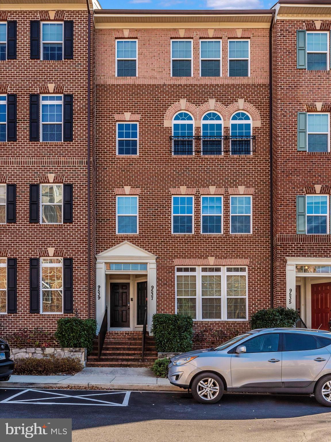 VILLAGES OF URBANA - Residential