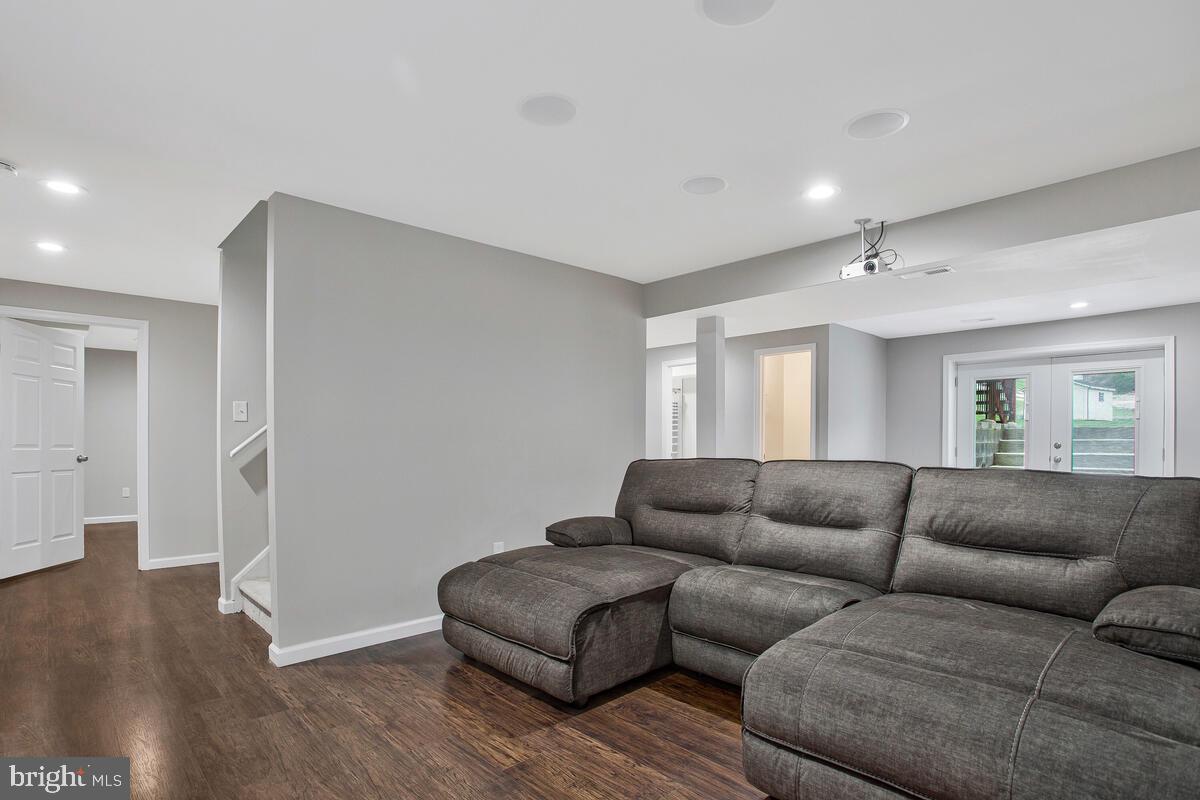 CABIN BRANCH ACRES - Residential