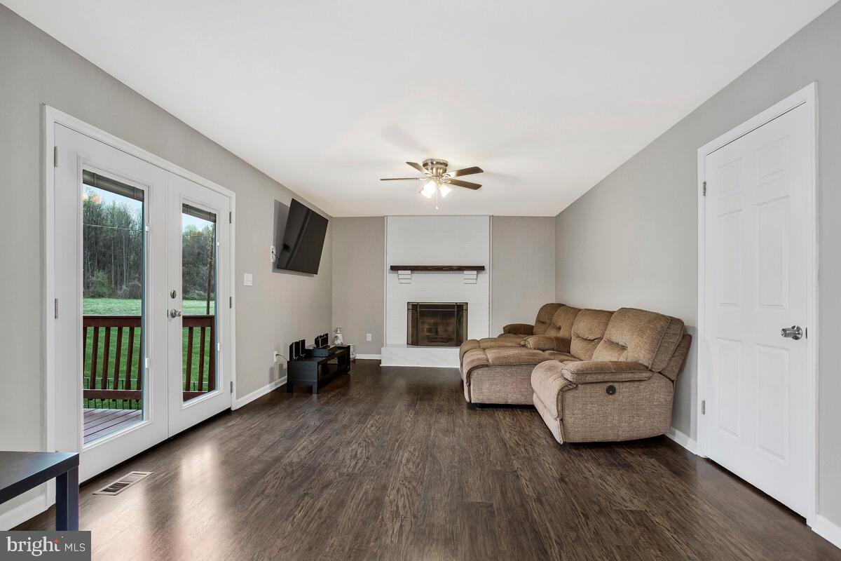 CABIN BRANCH ACRES - Residential