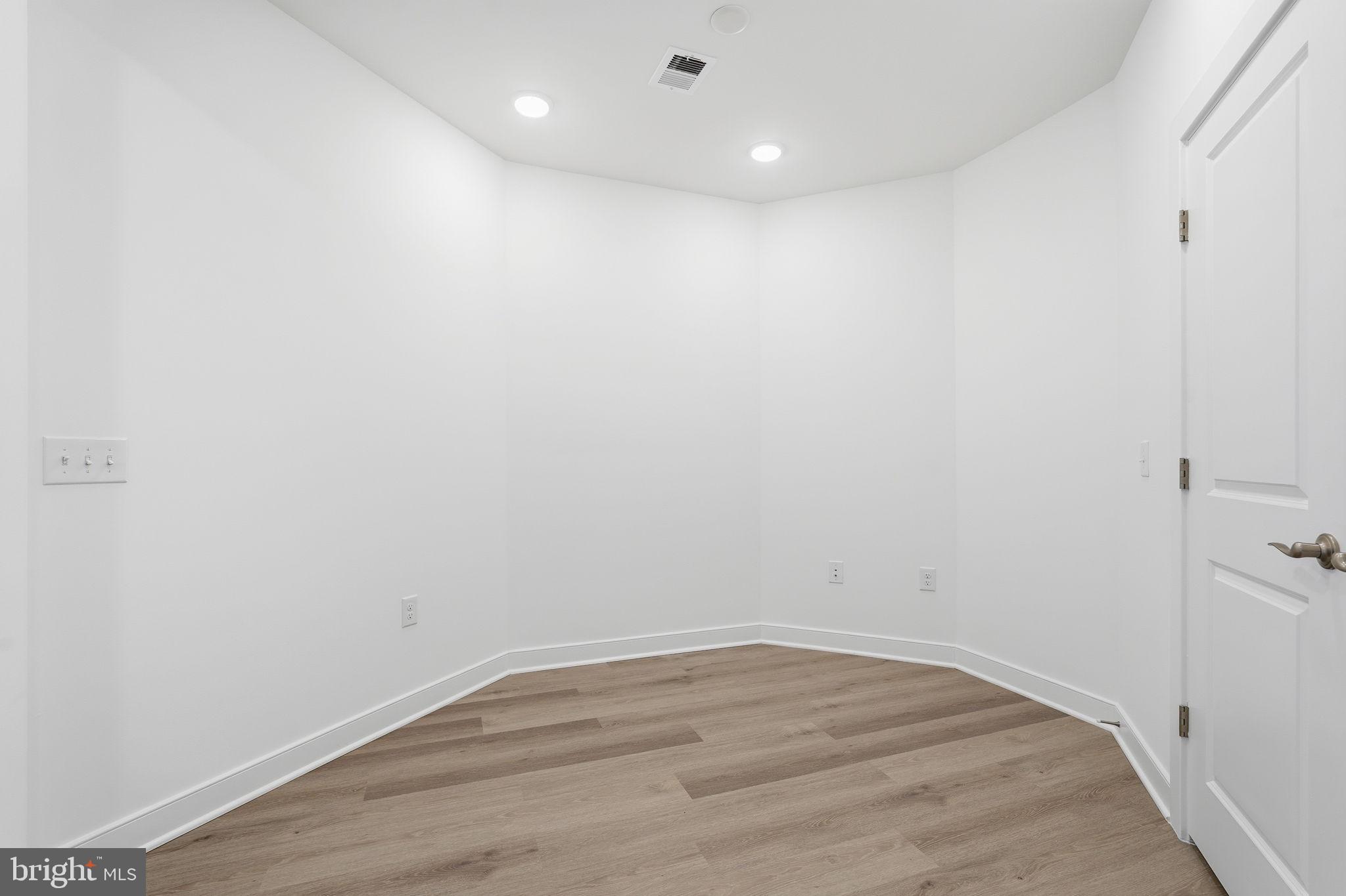 WAXPOOL CROSSING - Residential Lease