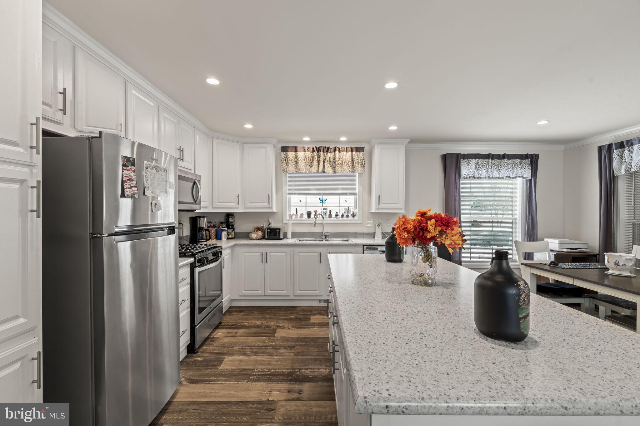 COLONIAL HERITAGE - Residential