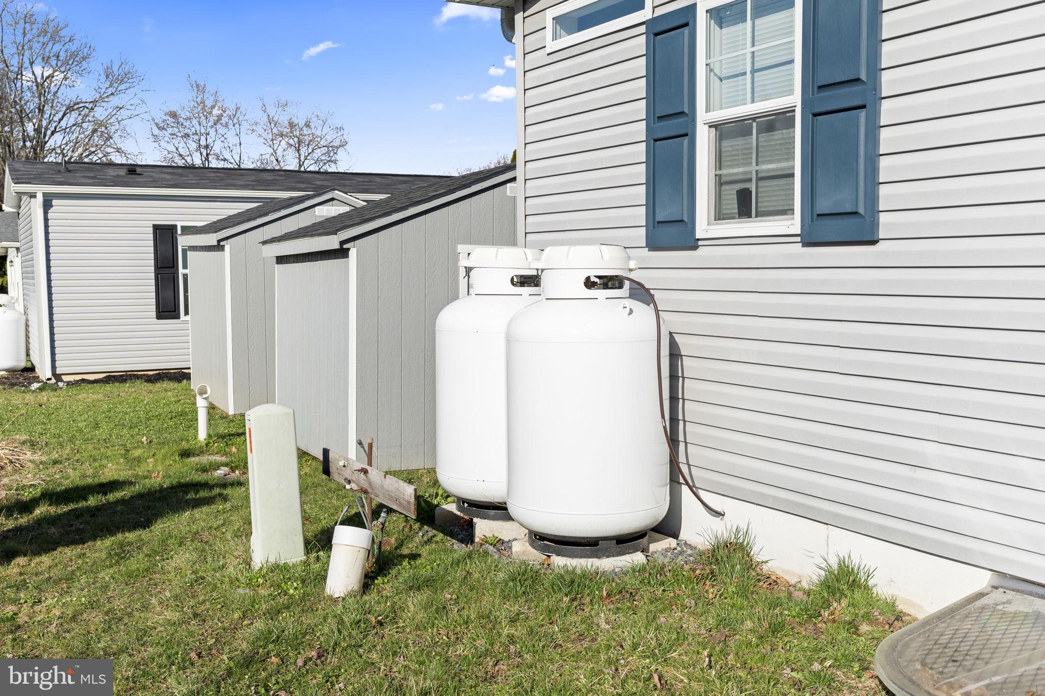 COLONIAL HERITAGE - Residential