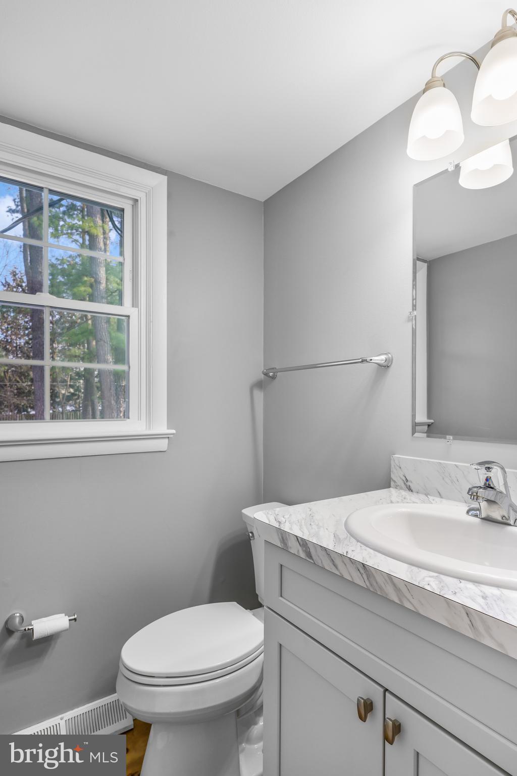 FREDERICKTOWNE TOWNHOUSE - Residential