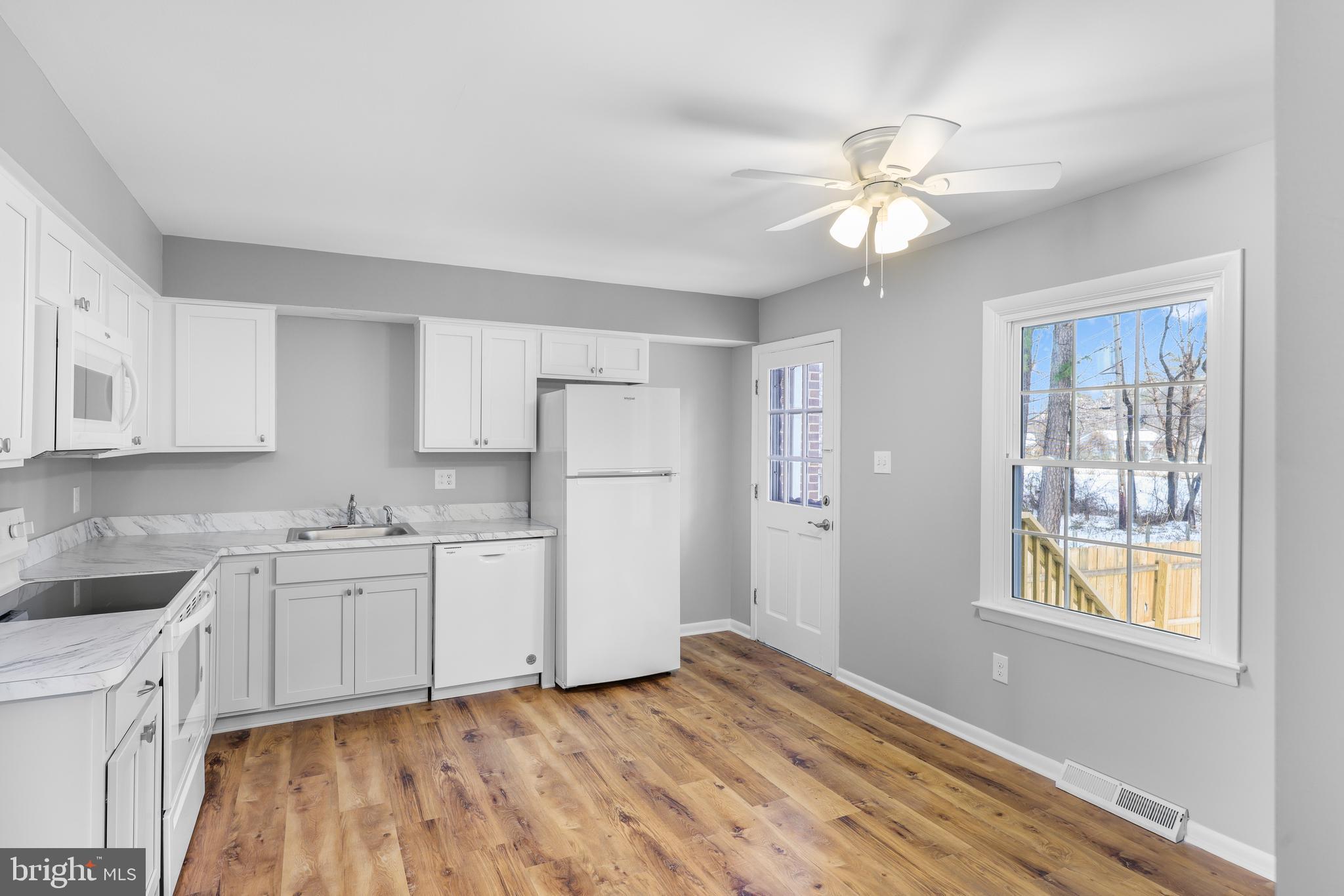 FREDERICKTOWNE TOWNHOUSE - Residential