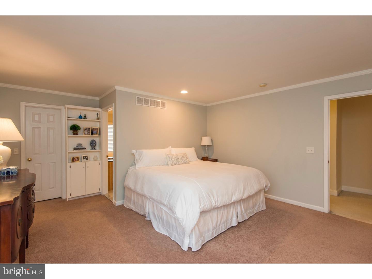 HILLENDALE - Residential