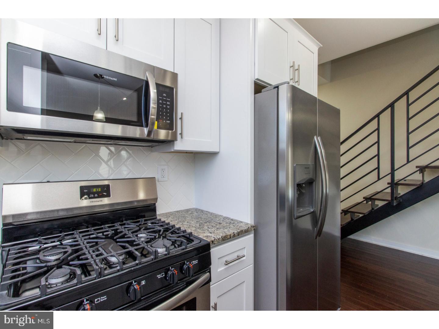 FRANCISVILLE - Residential Income