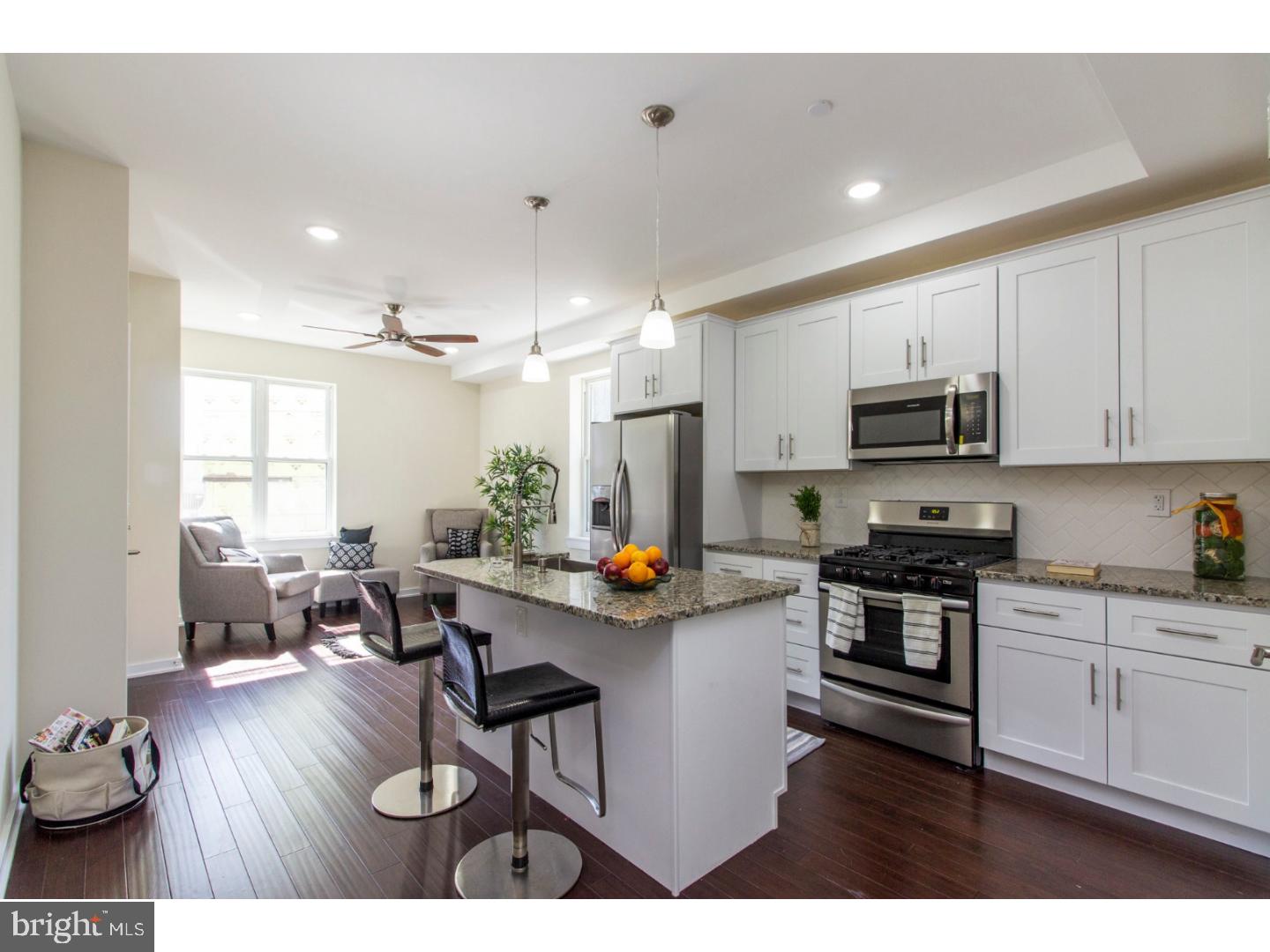 FRANCISVILLE - Residential Income