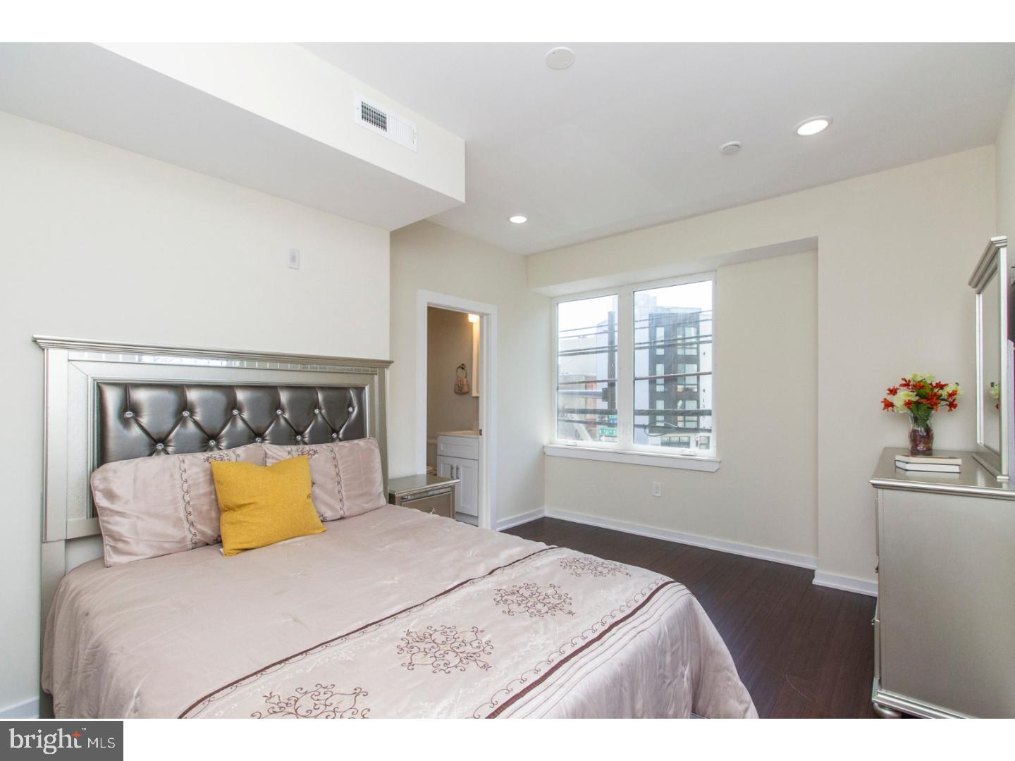 FRANCISVILLE - Residential Income