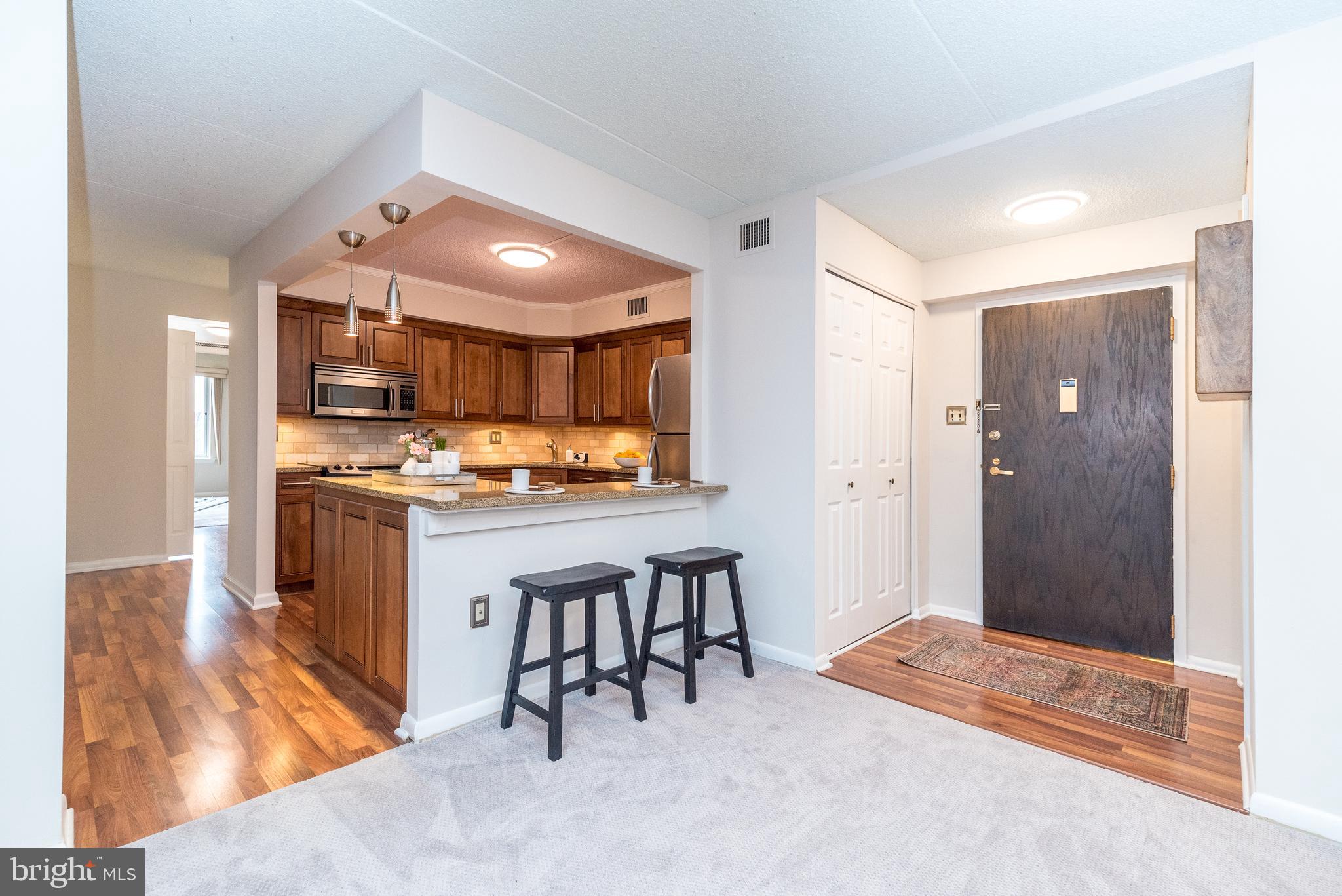 VALLEY FORGE TOWER - Residential