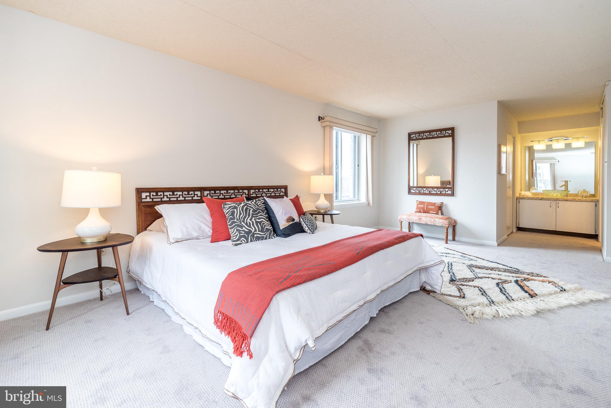 VALLEY FORGE TOWER - Residential