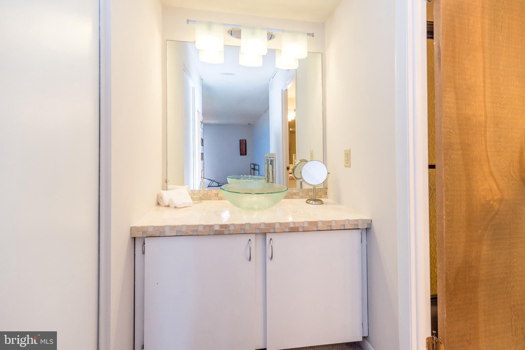 VALLEY FORGE TOWER - Residential