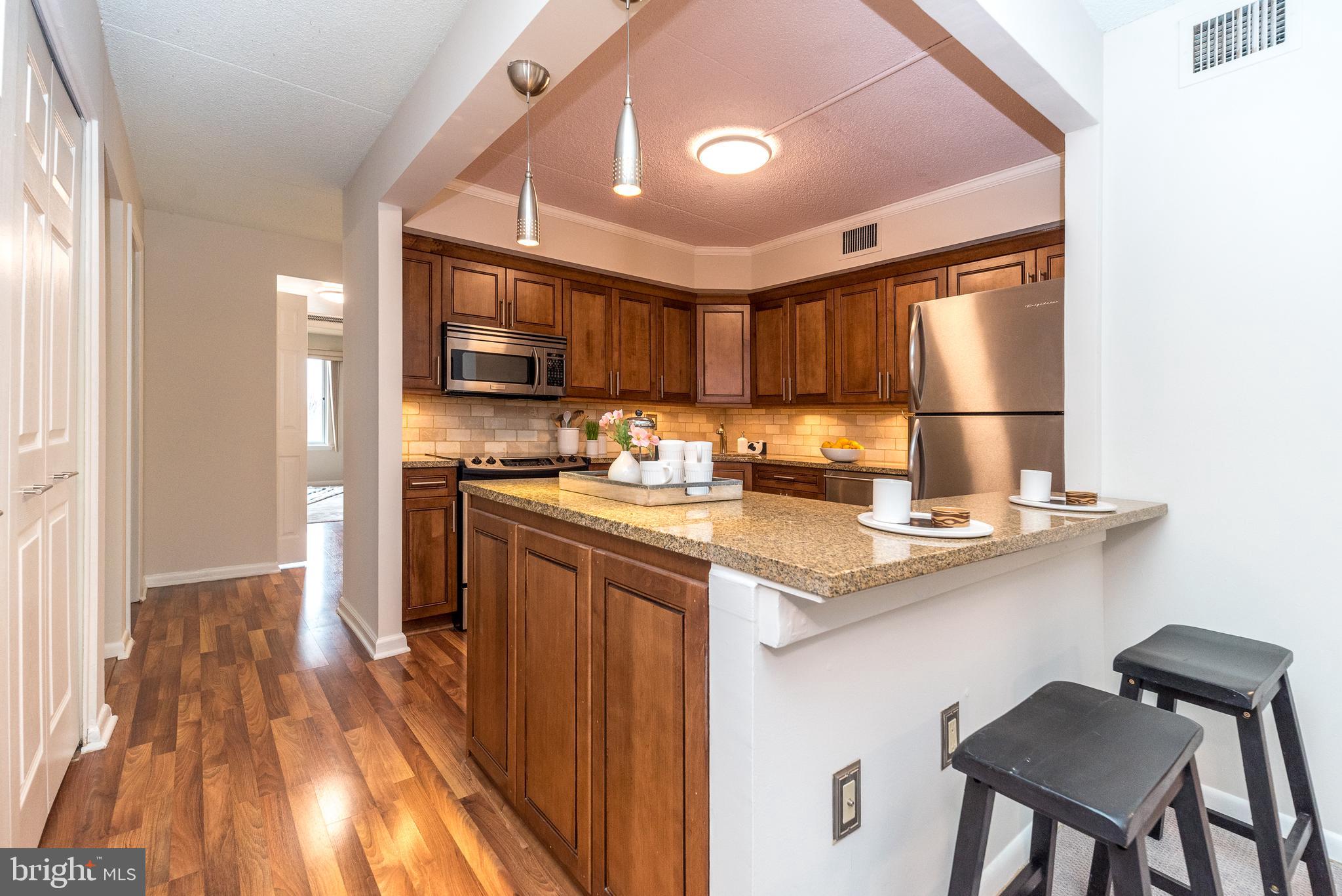 VALLEY FORGE TOWER - Residential