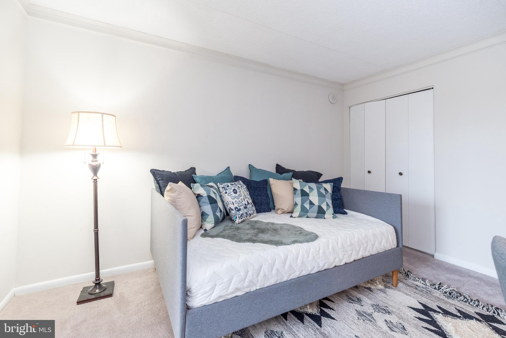 VALLEY FORGE TOWER - Residential