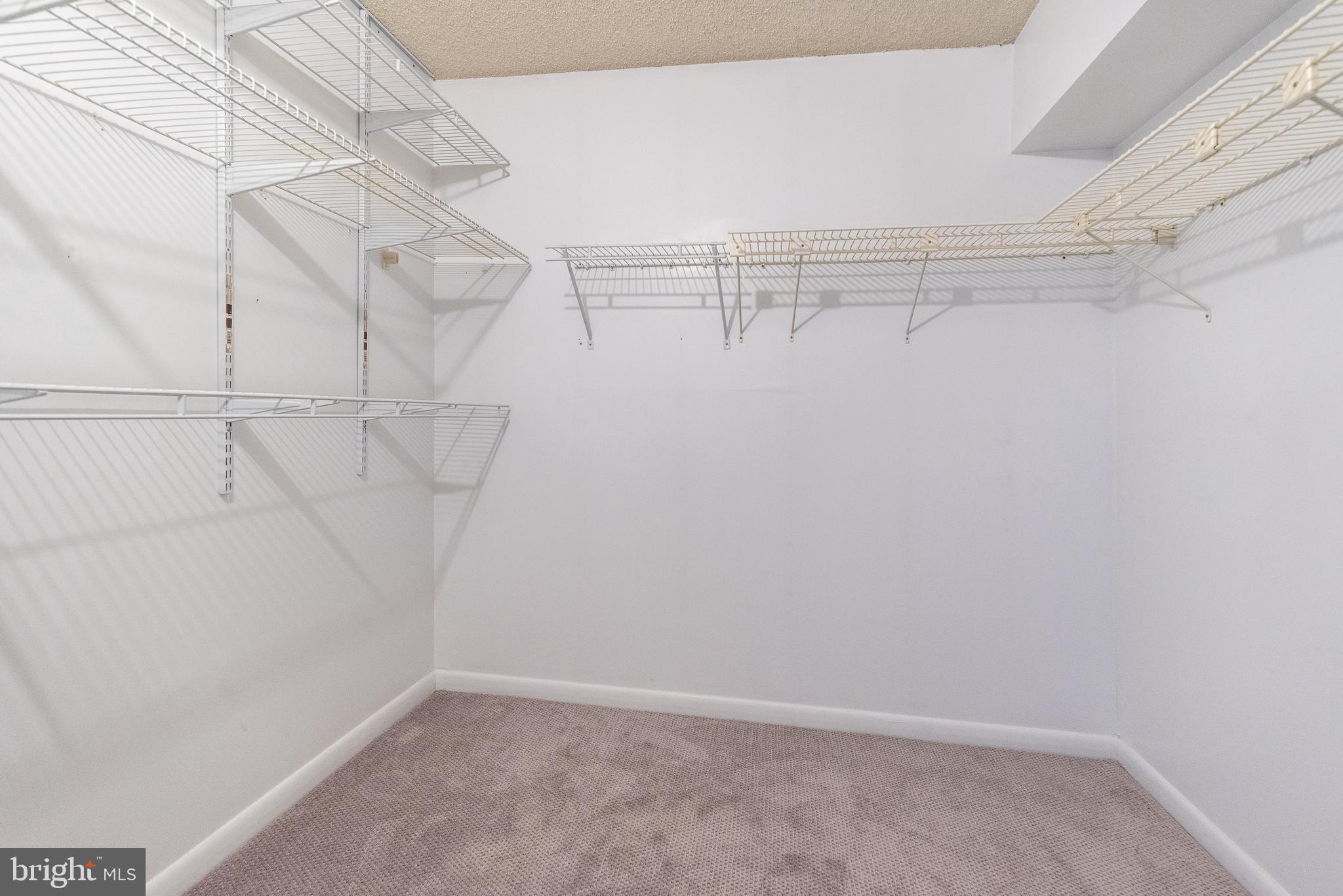 VALLEY FORGE TOWER - Residential