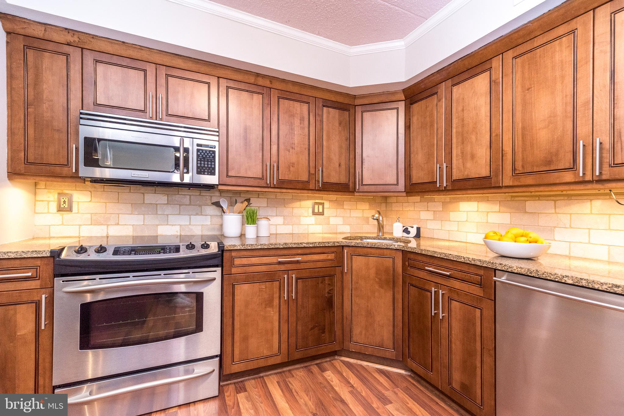 VALLEY FORGE TOWER - Residential