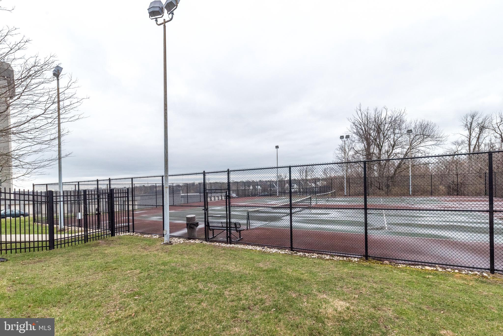 VALLEY FORGE TOWER - Residential