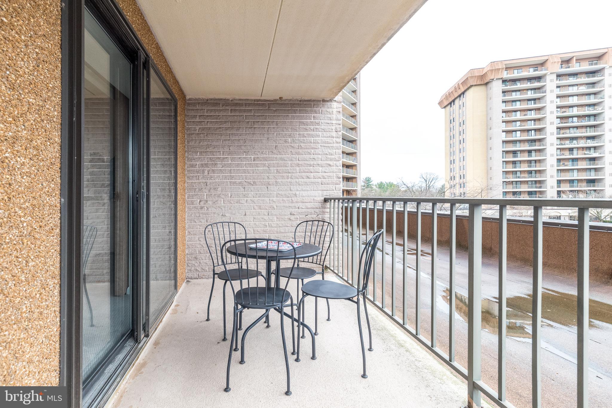 VALLEY FORGE TOWER - Residential