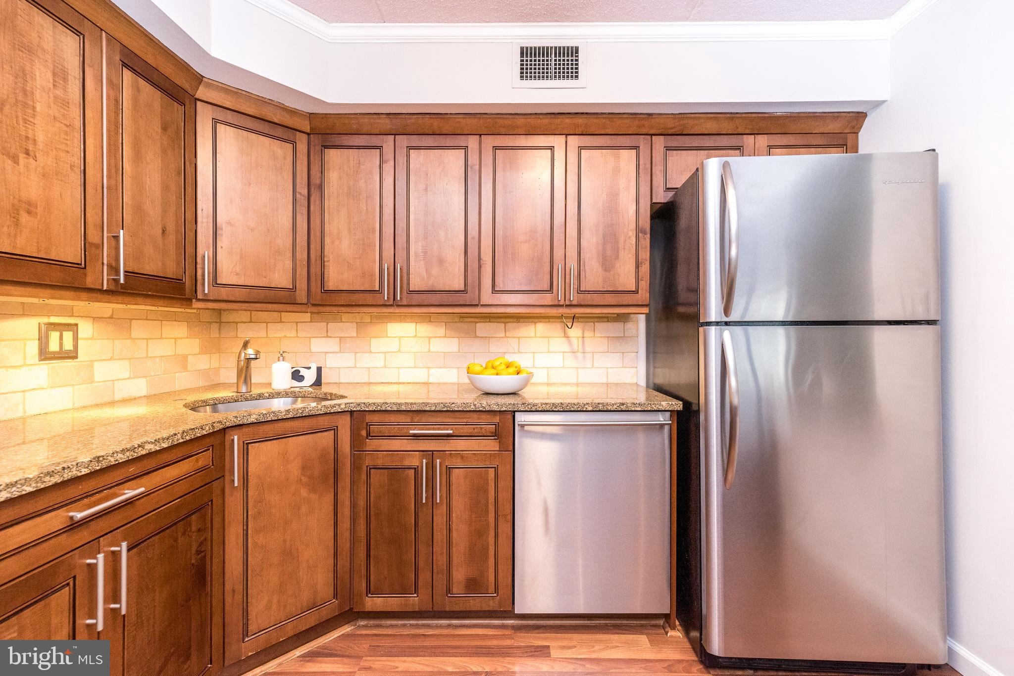 VALLEY FORGE TOWER - Residential