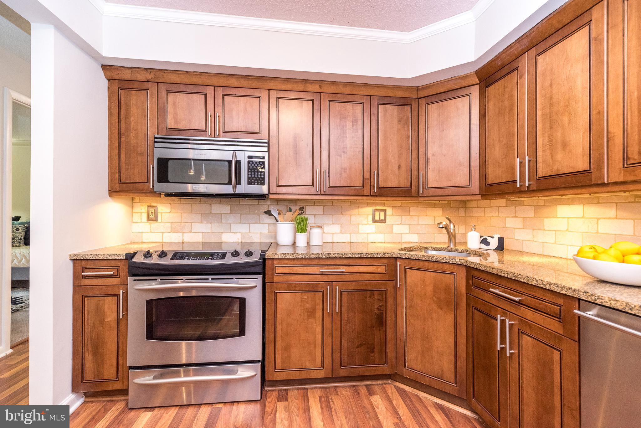 VALLEY FORGE TOWER - Residential