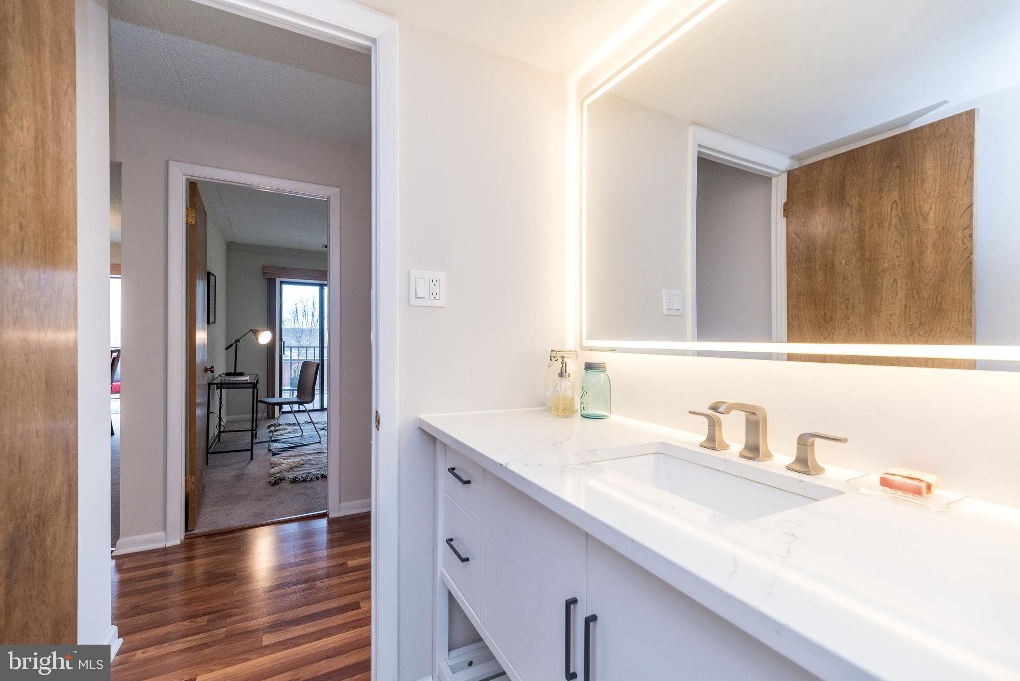 VALLEY FORGE TOWER - Residential