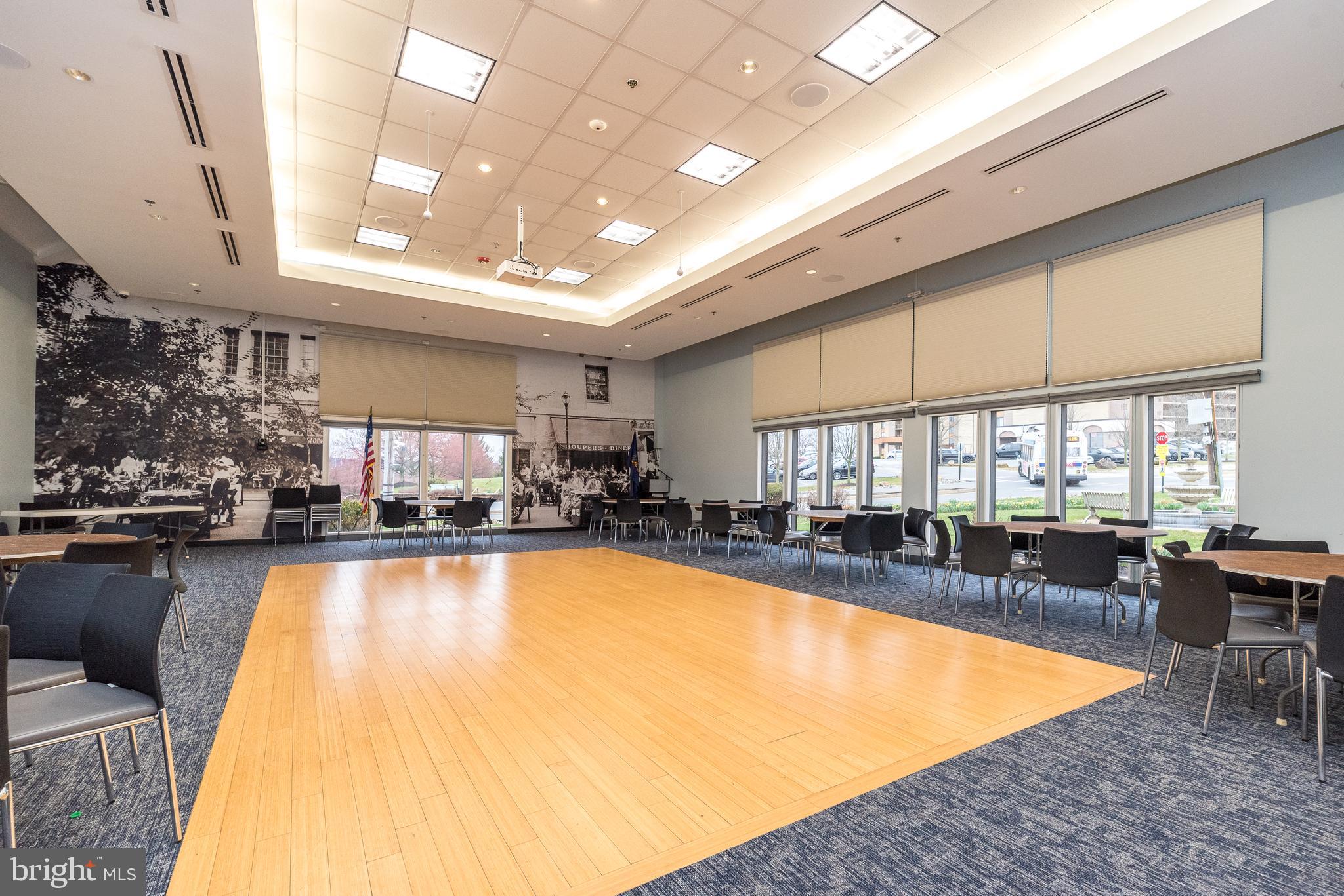 VALLEY FORGE TOWER - Residential