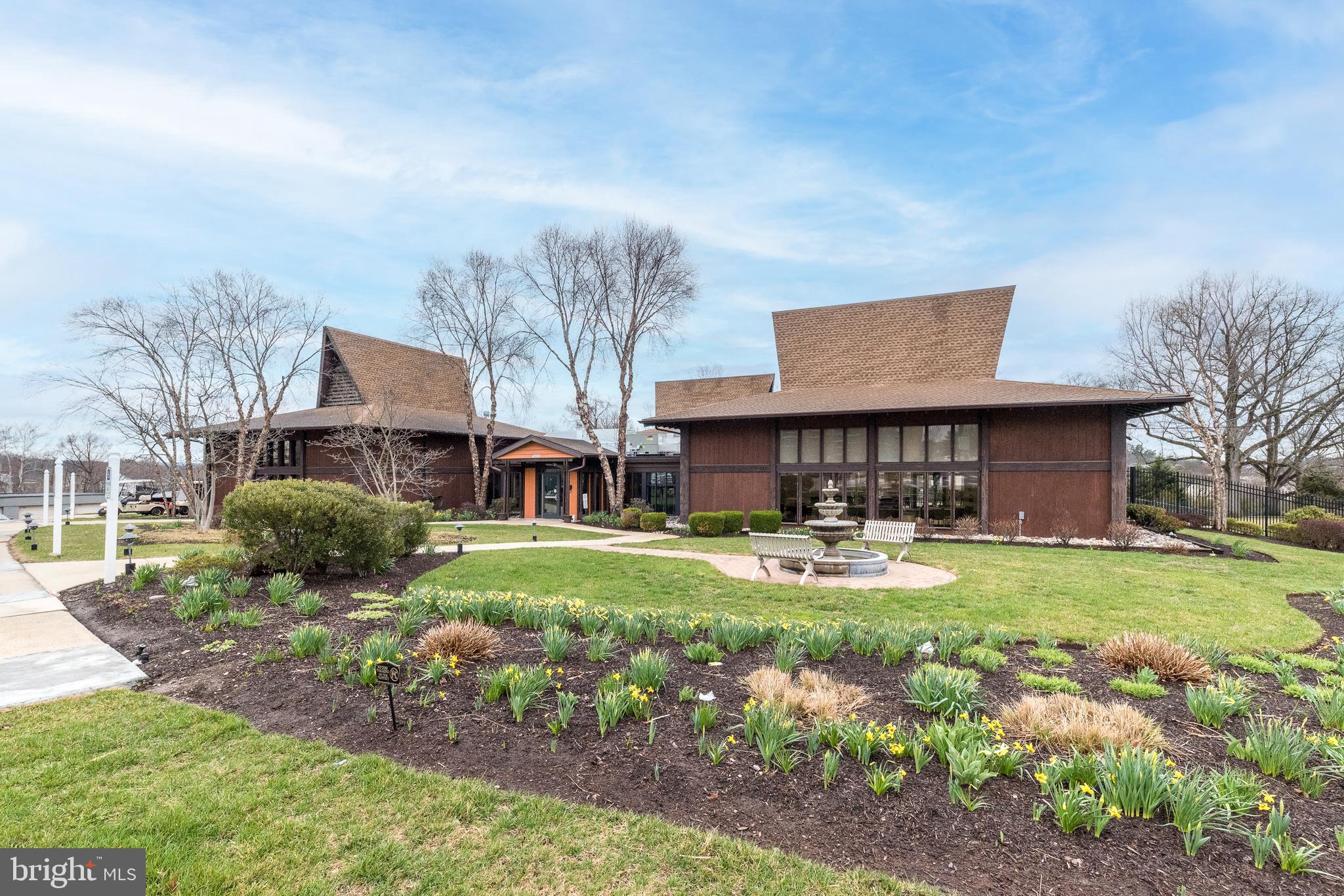 VALLEY FORGE TOWER - Residential