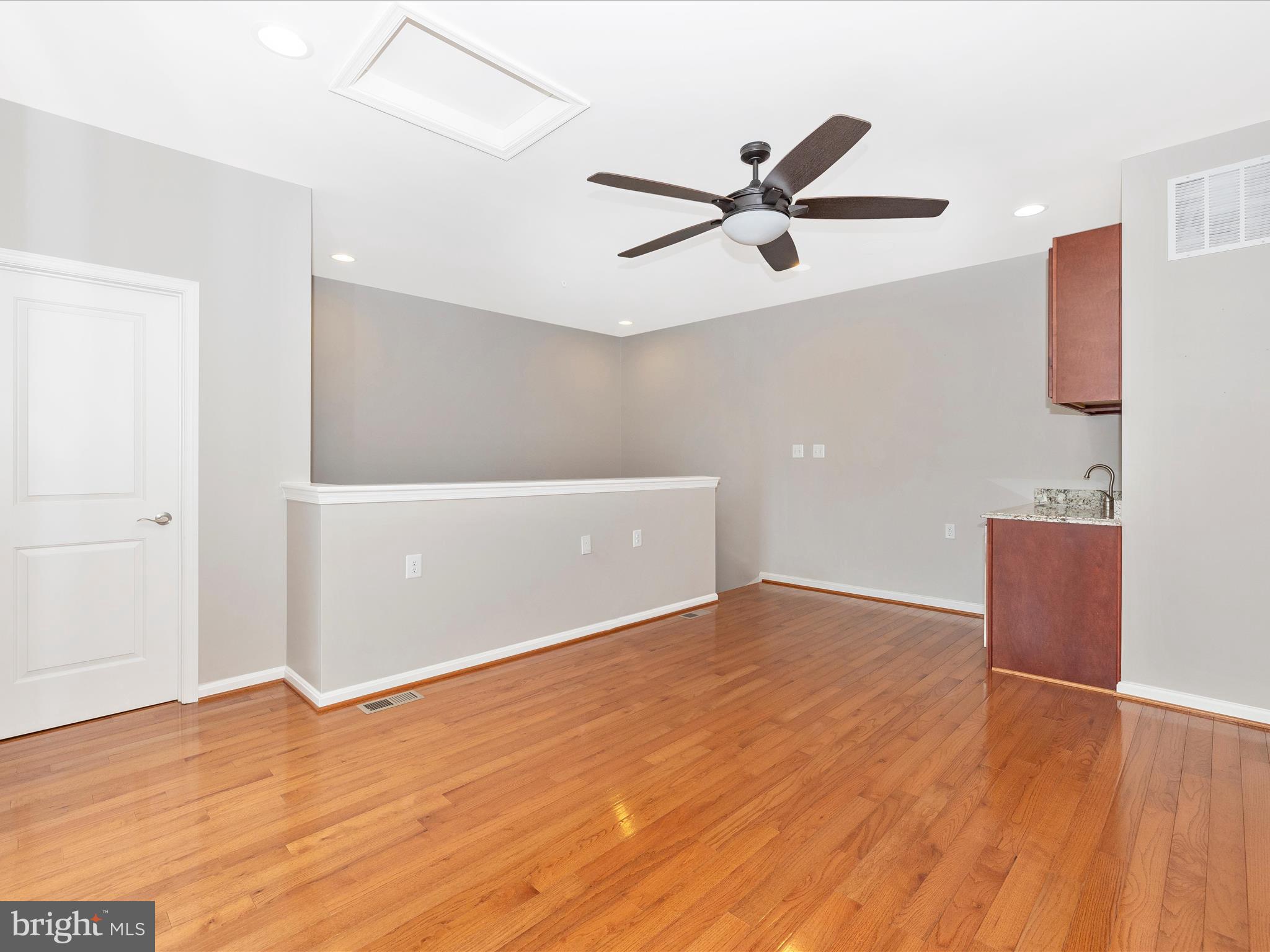 EASTCHURCH - Residential Lease