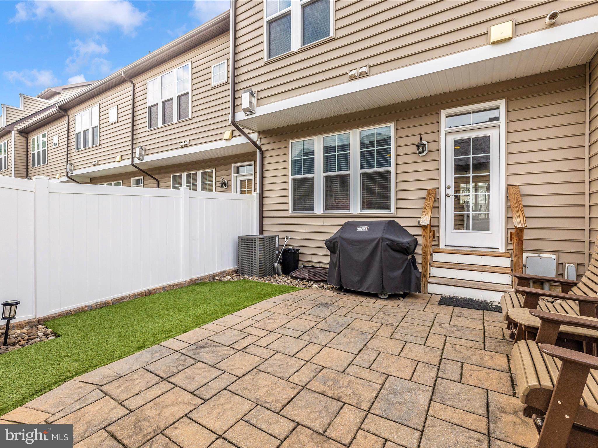 EASTCHURCH - Residential Lease