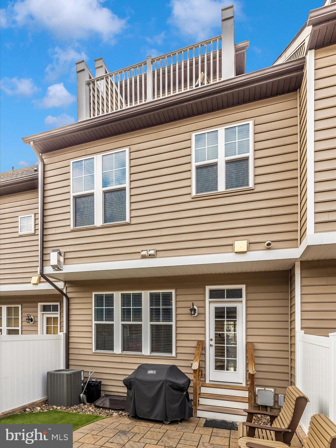 EASTCHURCH - Residential Lease