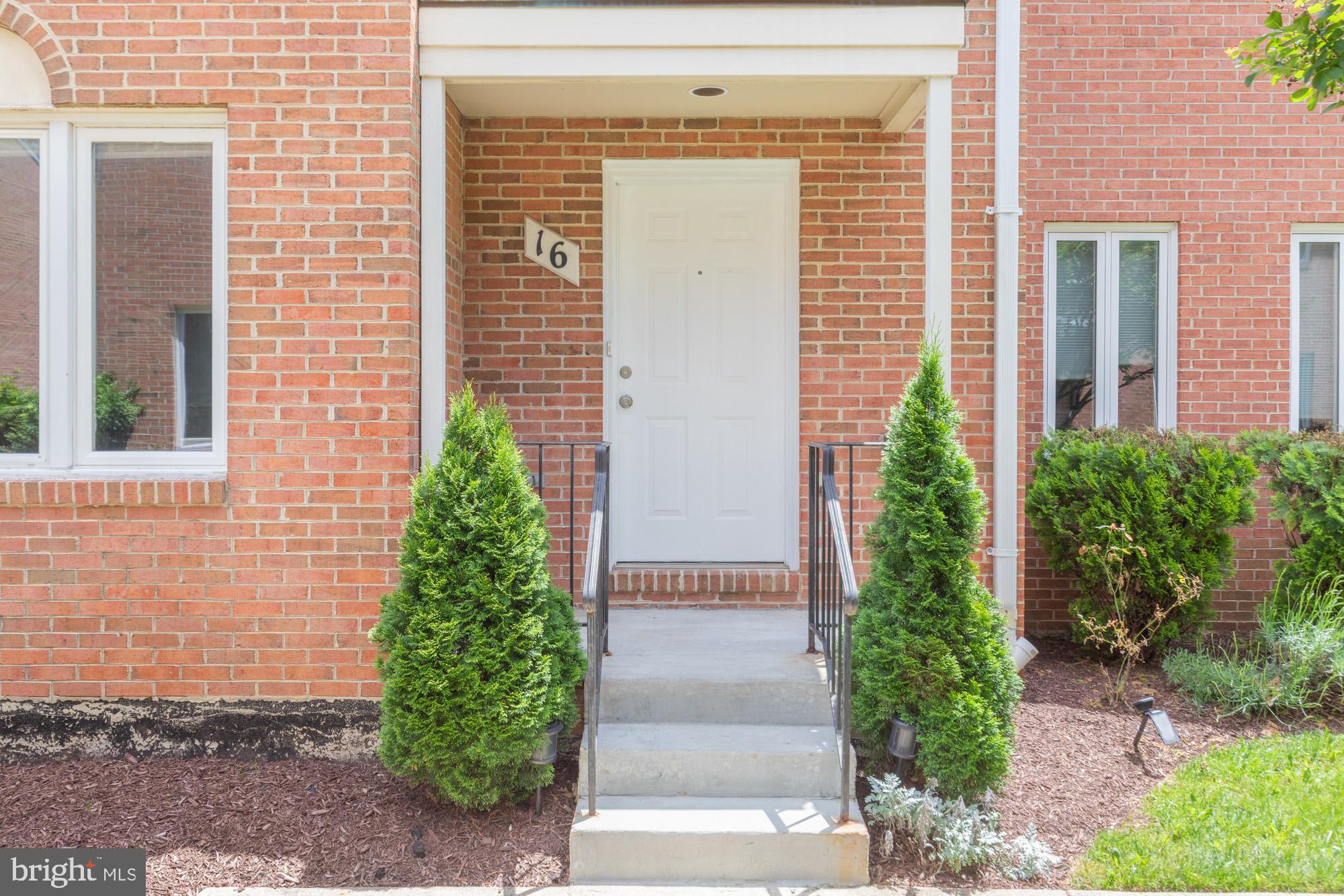 16 ROCKCREST CIRCLE