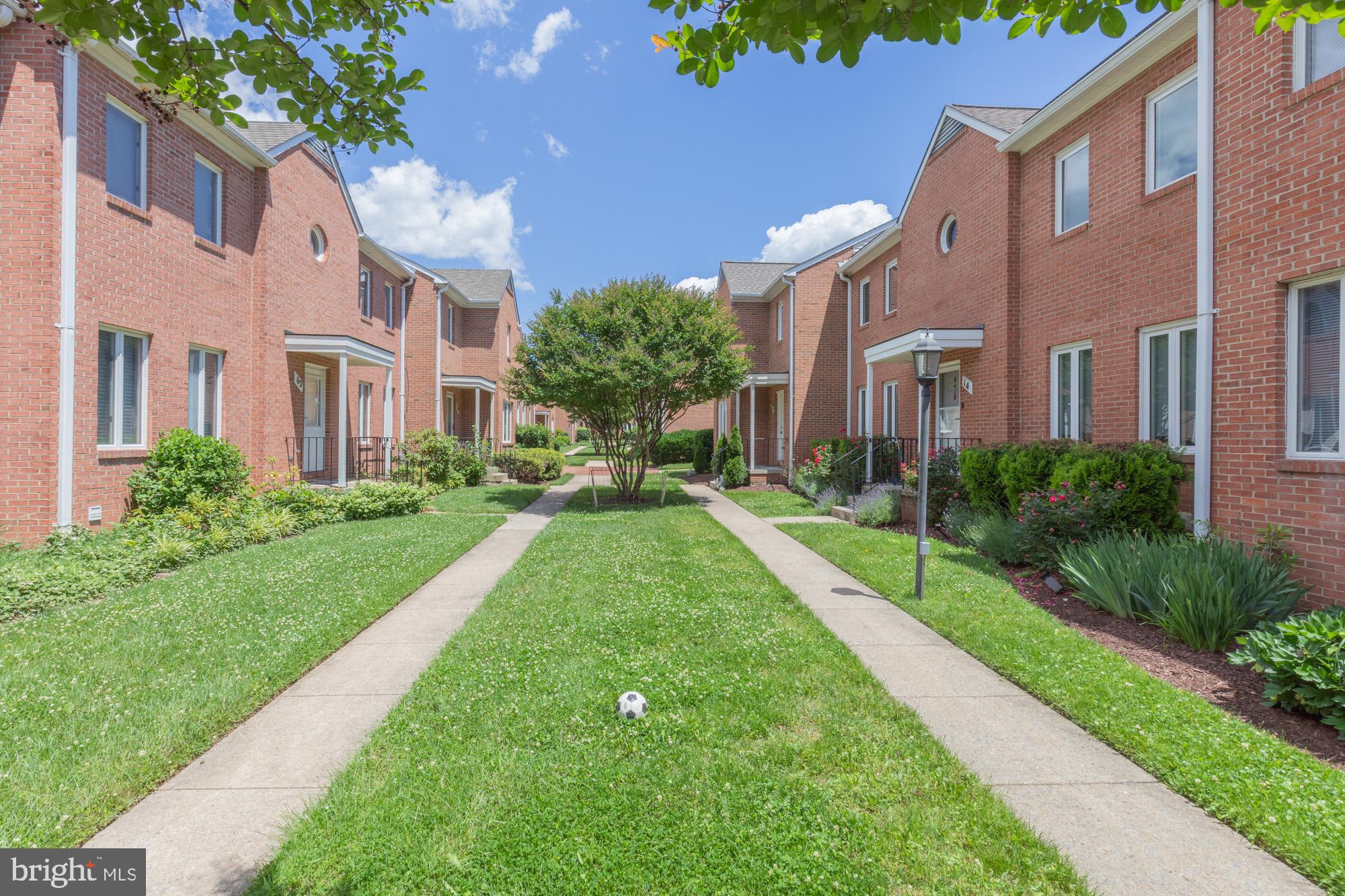 ROCKCREST - Residential