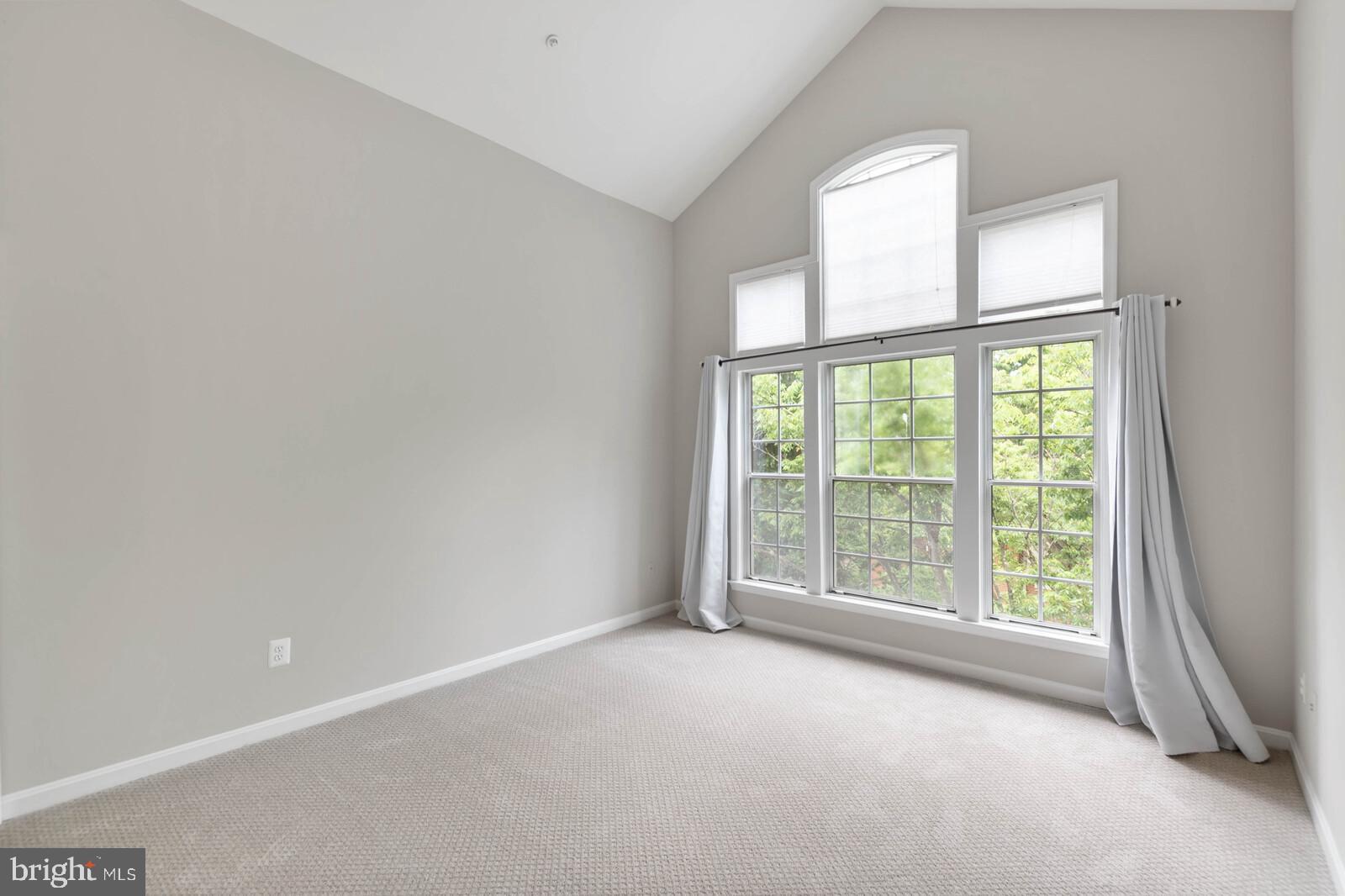 GATES OF WESTFALLS - Residential