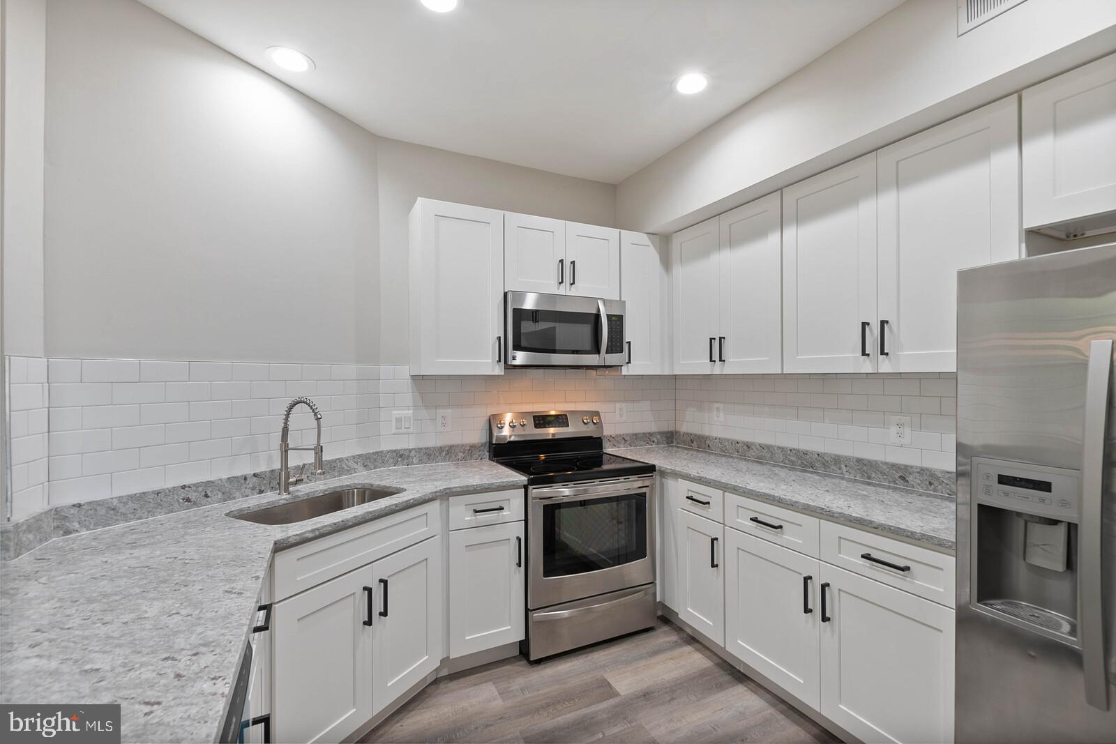 GATES OF WESTFALLS - Residential