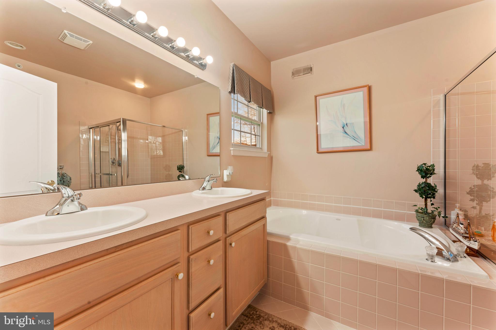 LEGACY OAKS - Residential