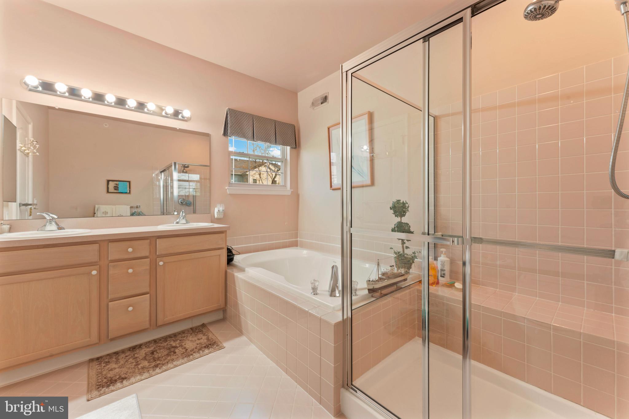 LEGACY OAKS - Residential