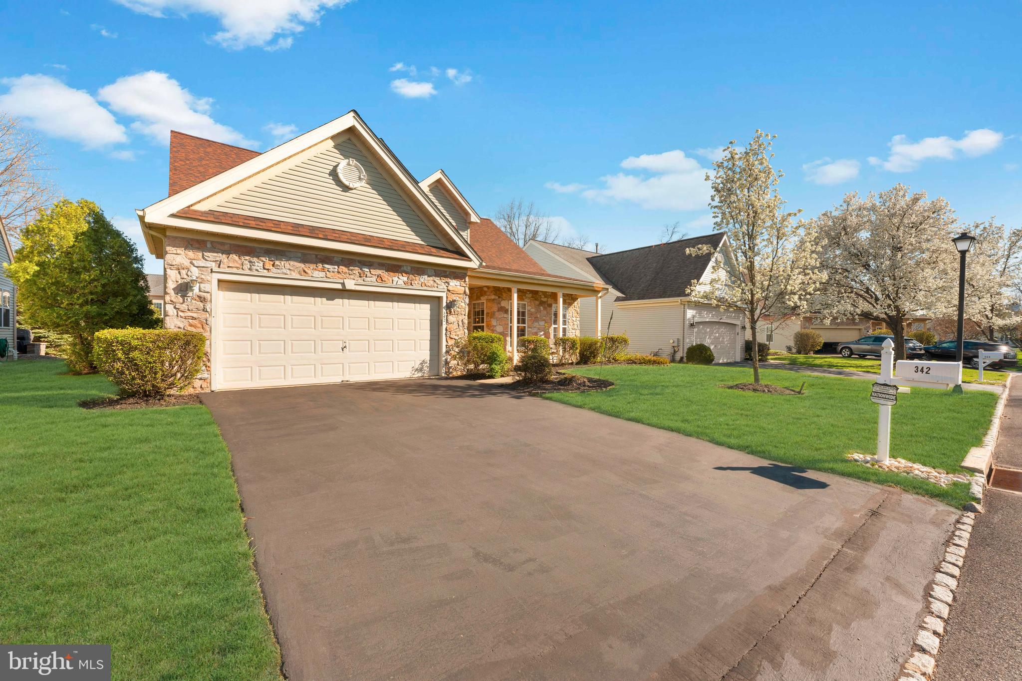 LEGACY OAKS - Residential
