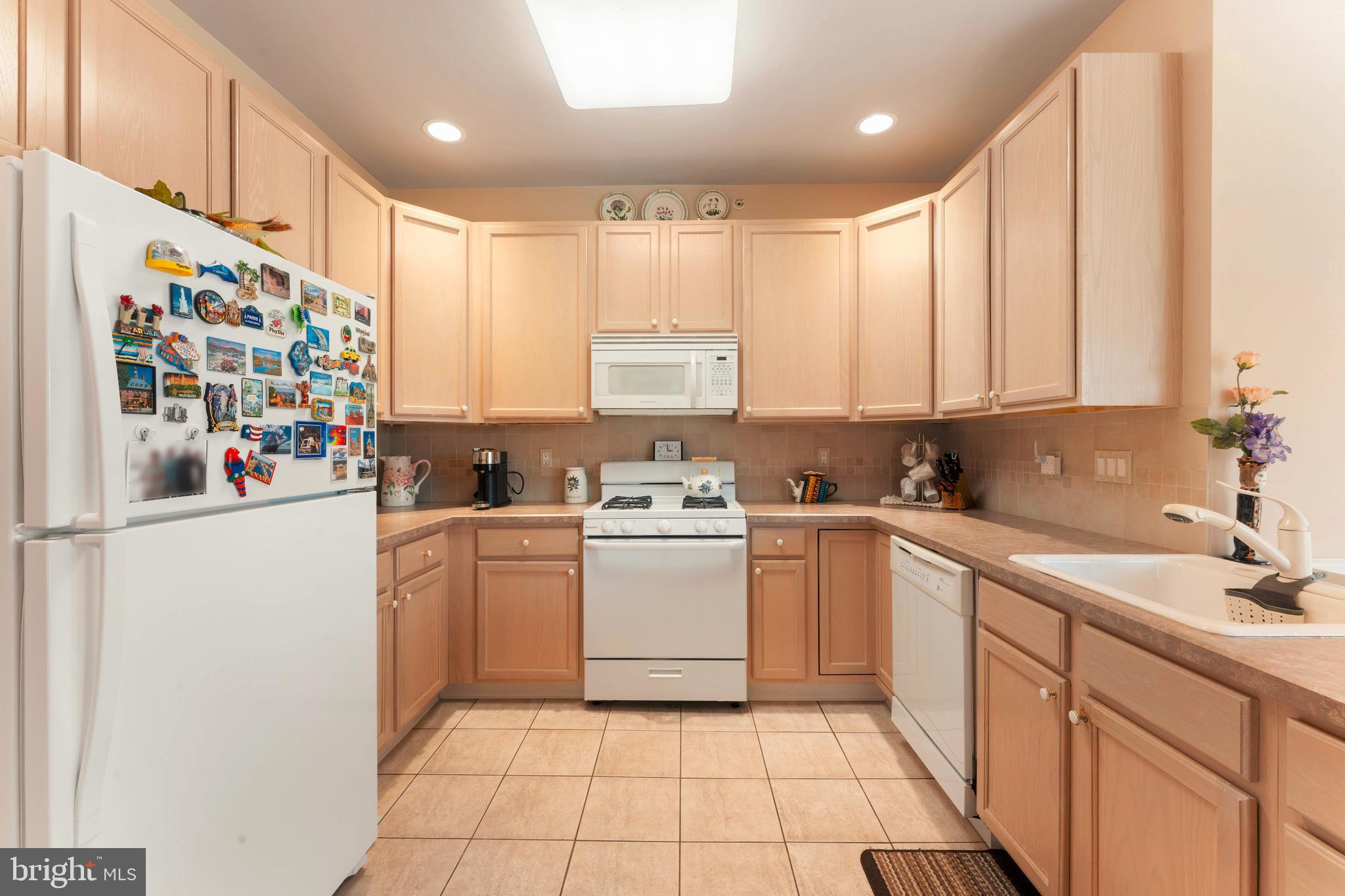 LEGACY OAKS - Residential