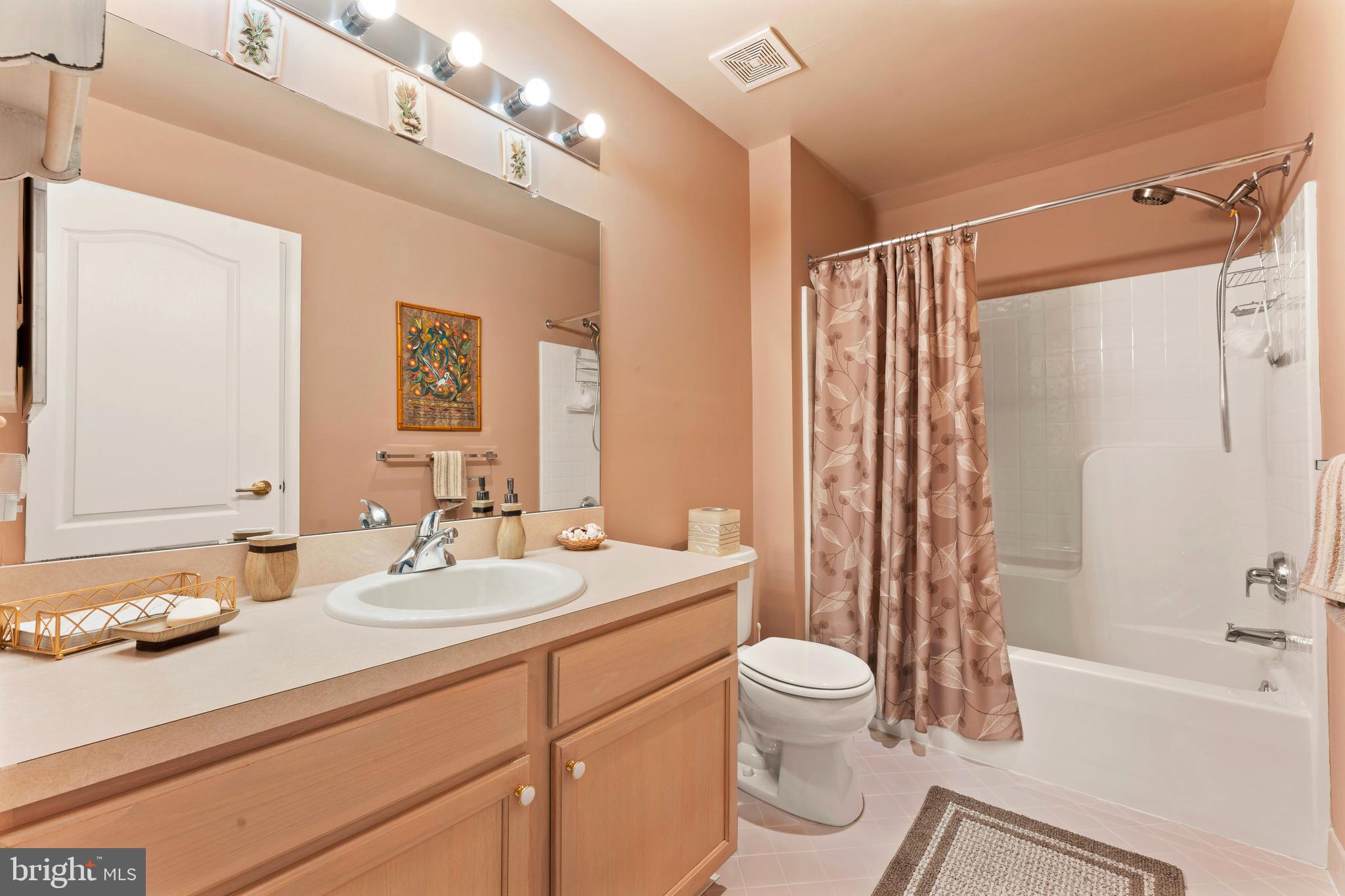 LEGACY OAKS - Residential