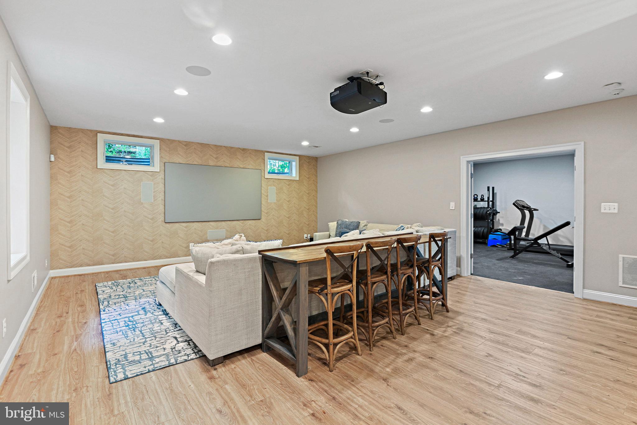 BERKELEY MANOR - Residential