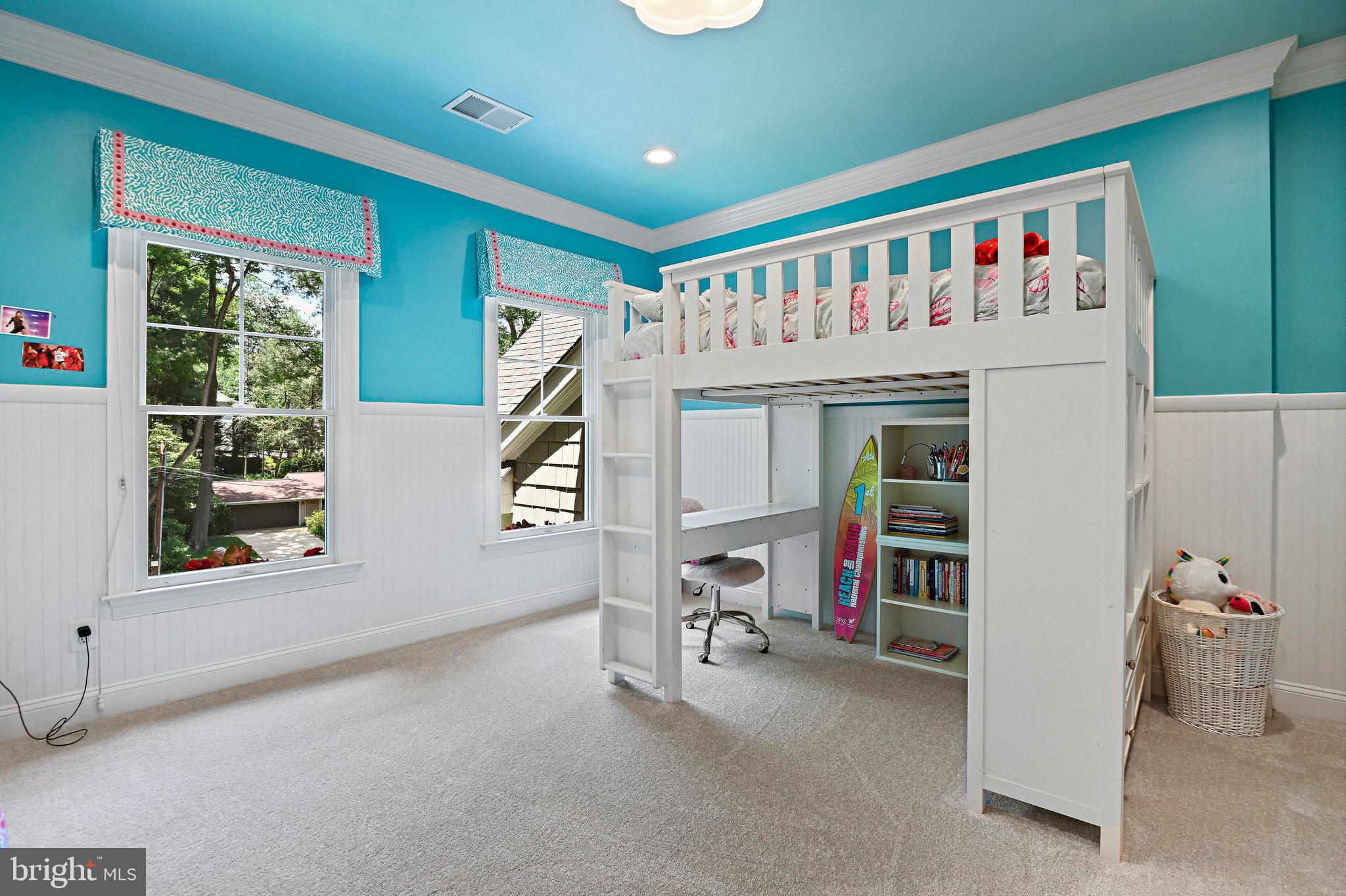 BERKELEY MANOR - Residential