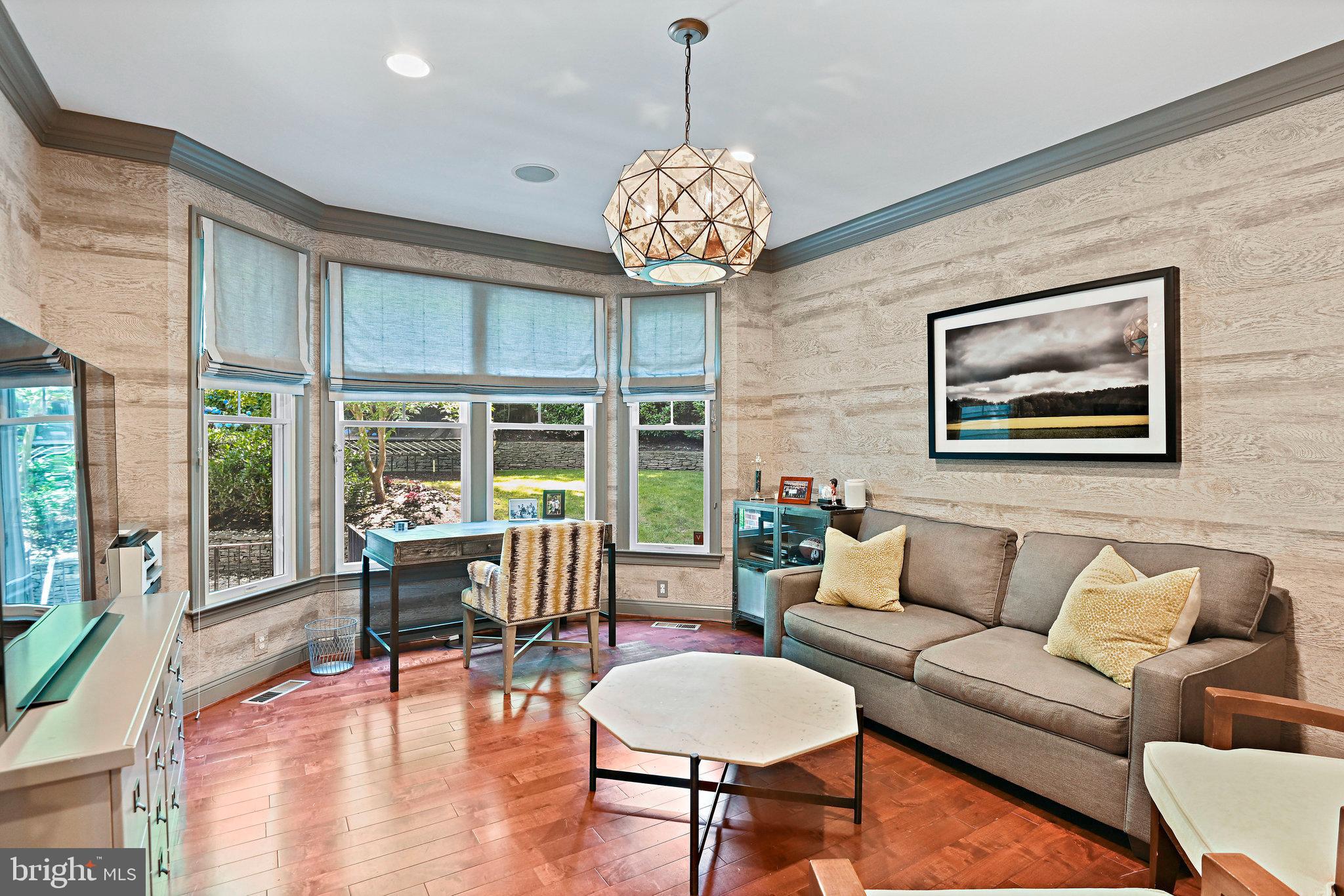 BERKELEY MANOR - Residential