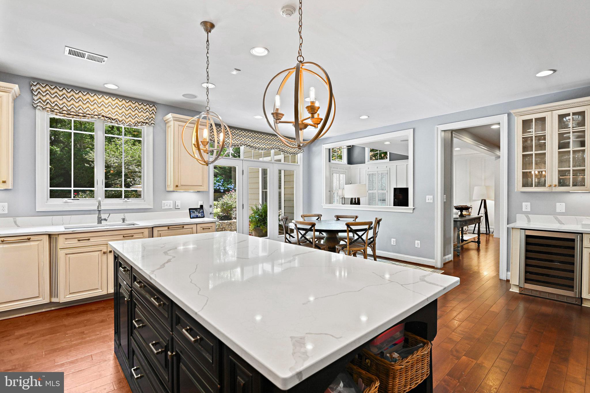 BERKELEY MANOR - Residential